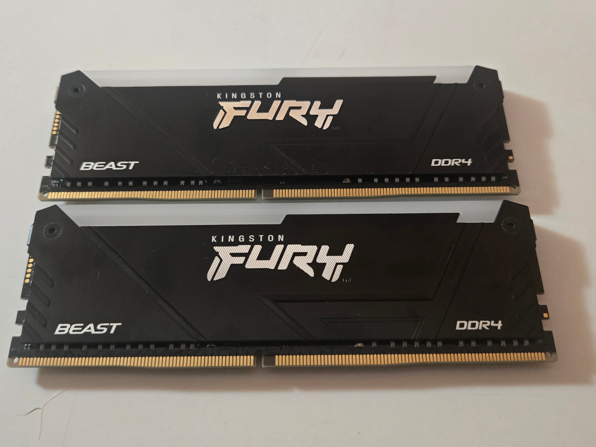 Kingston Fury Beast RGB 16GB DDR4-3600 (2x8GB)