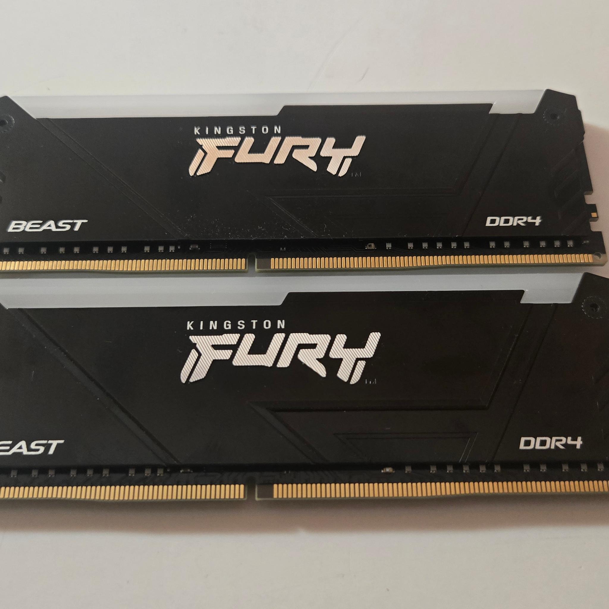 Kingston Fury Beast RGB 16GB DDR4-3600 (2x8GB)