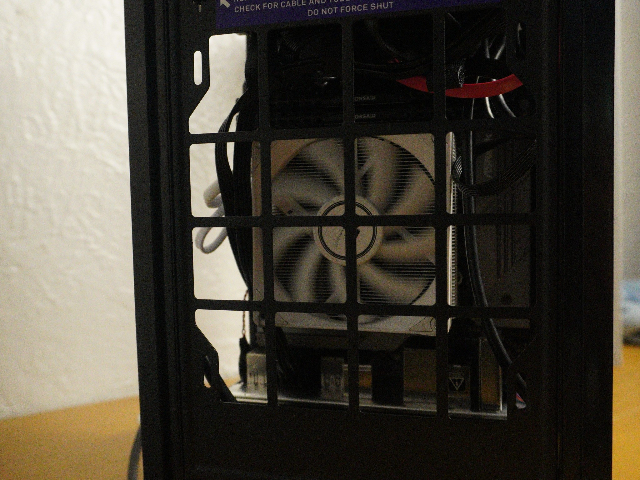 Looming Tower | RTX 5060 TI 8G | RYZEN 5 5600 | 16GB DDR4 | 640G SSD | Windows 11 | WIFI & BT