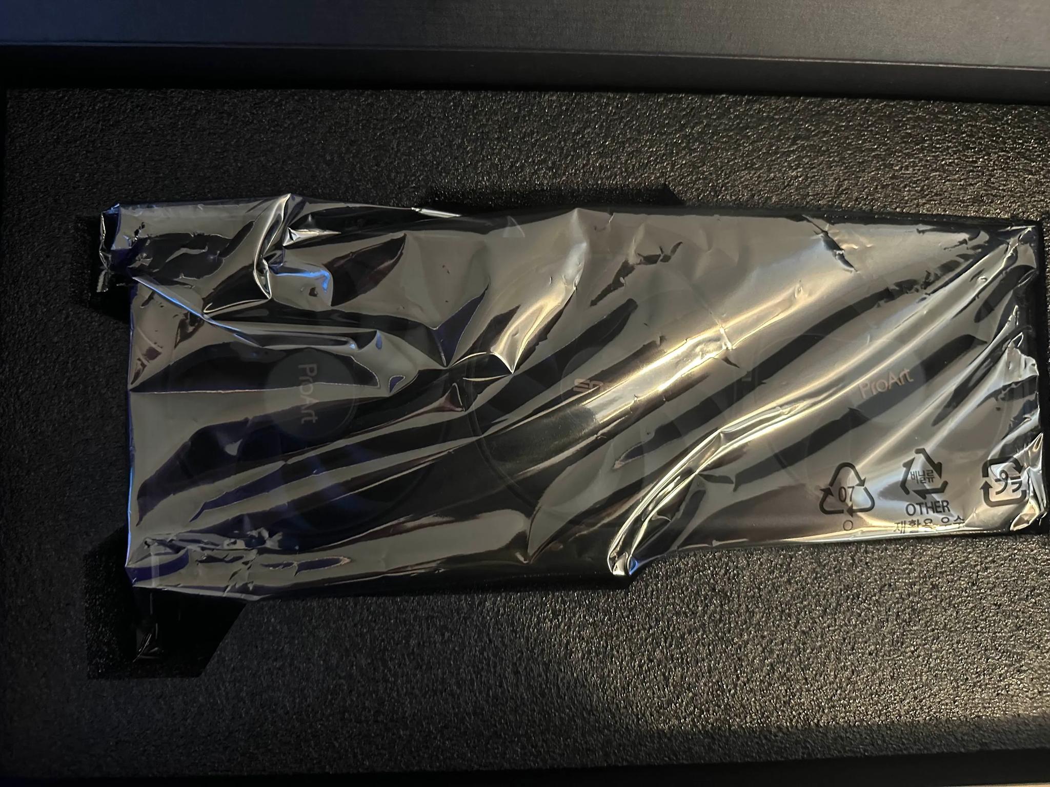RTX 4070: ASUS Proart OC