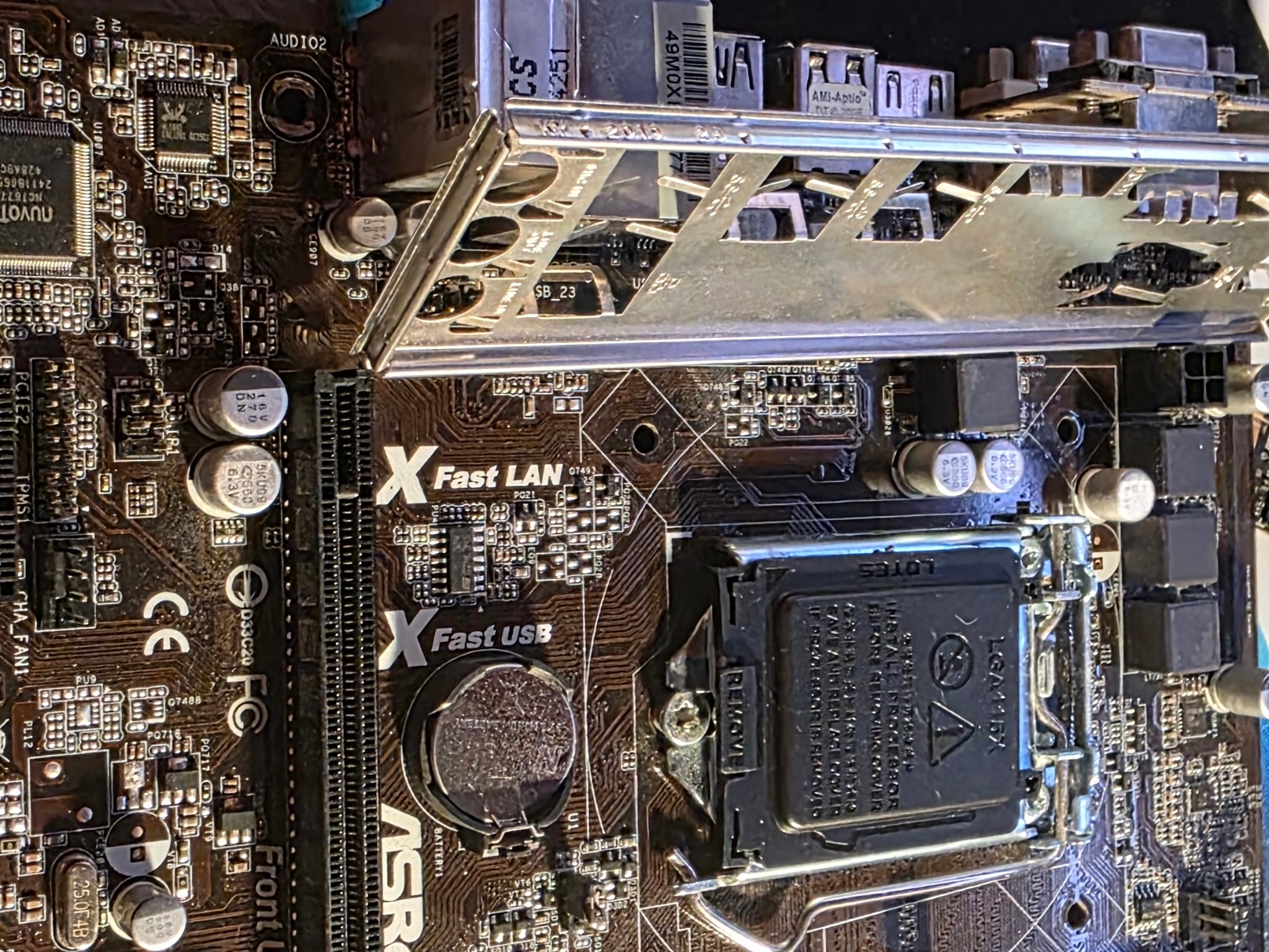 Asrock H81M-HDS