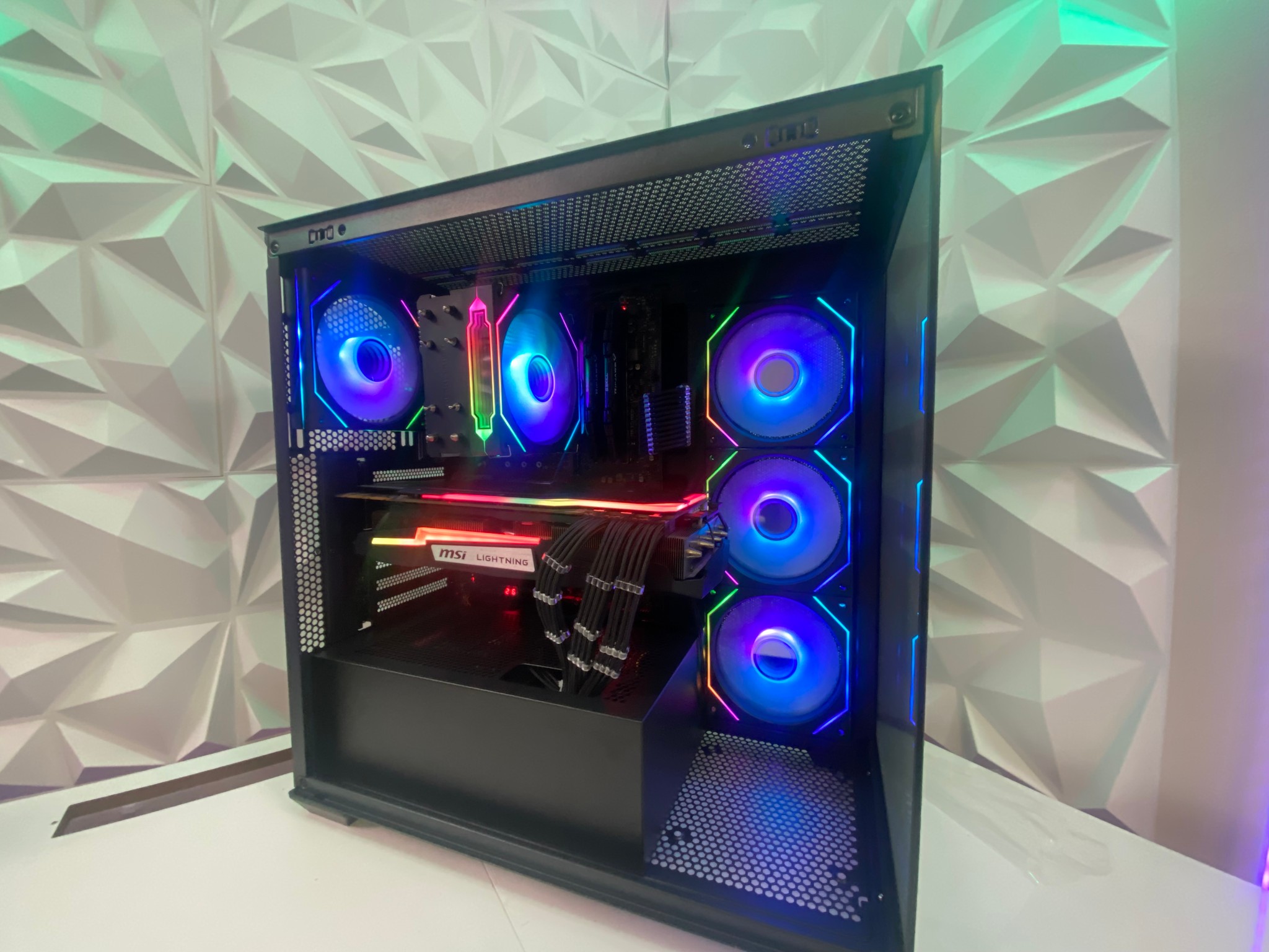 New Year New PC | intel i7 8700K| GTX 1080 Ti 11GB| 16GB DDR4| 500GB Storage | Win11| Free Shipping!