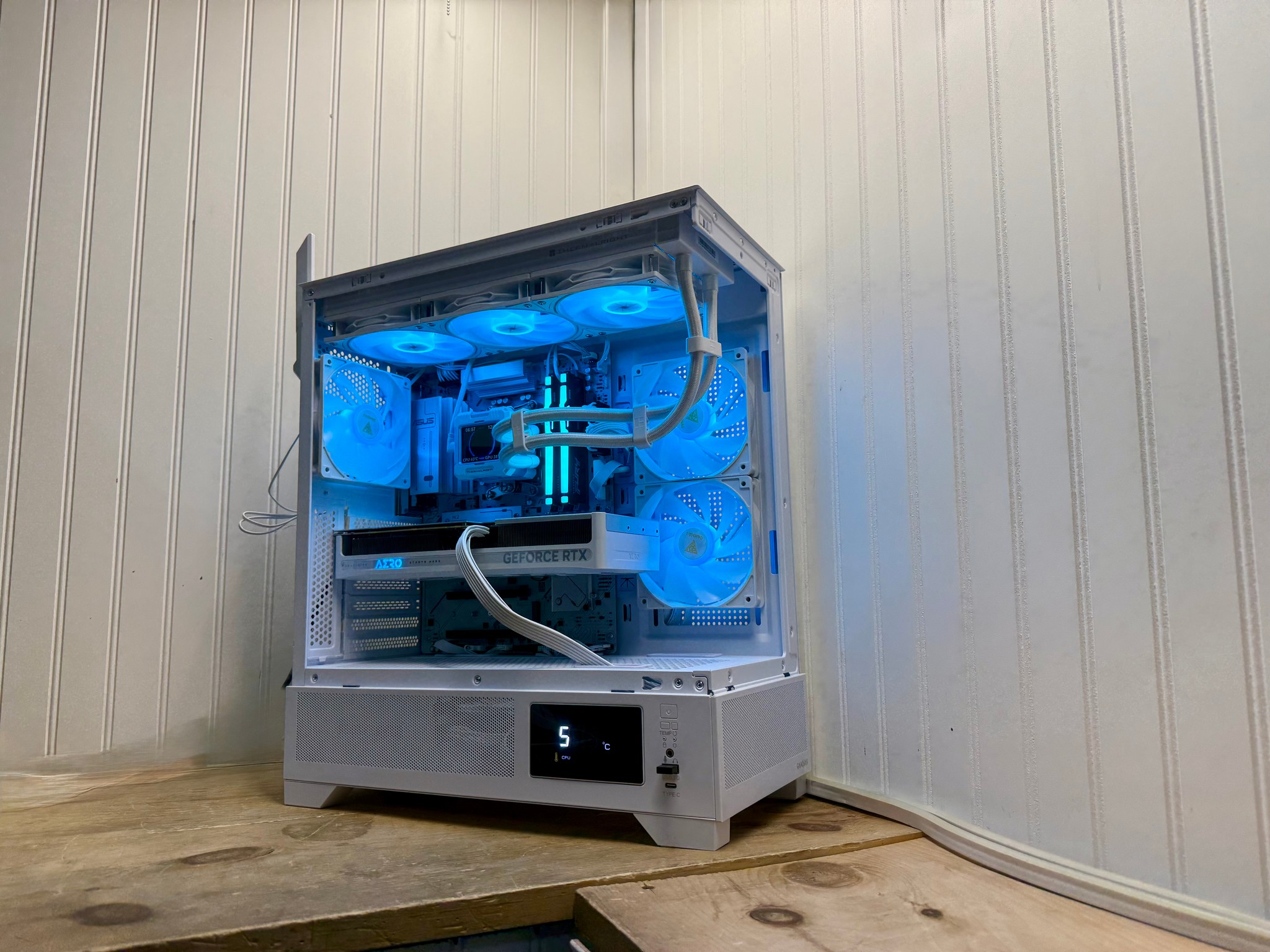 ⚡ FROST TITAN – RTX 5080 + Ryzen 7 9800X3D | 360mm AIO | 32G DDR5 FLAGSHIP 4K GAMING BEAST ⚡