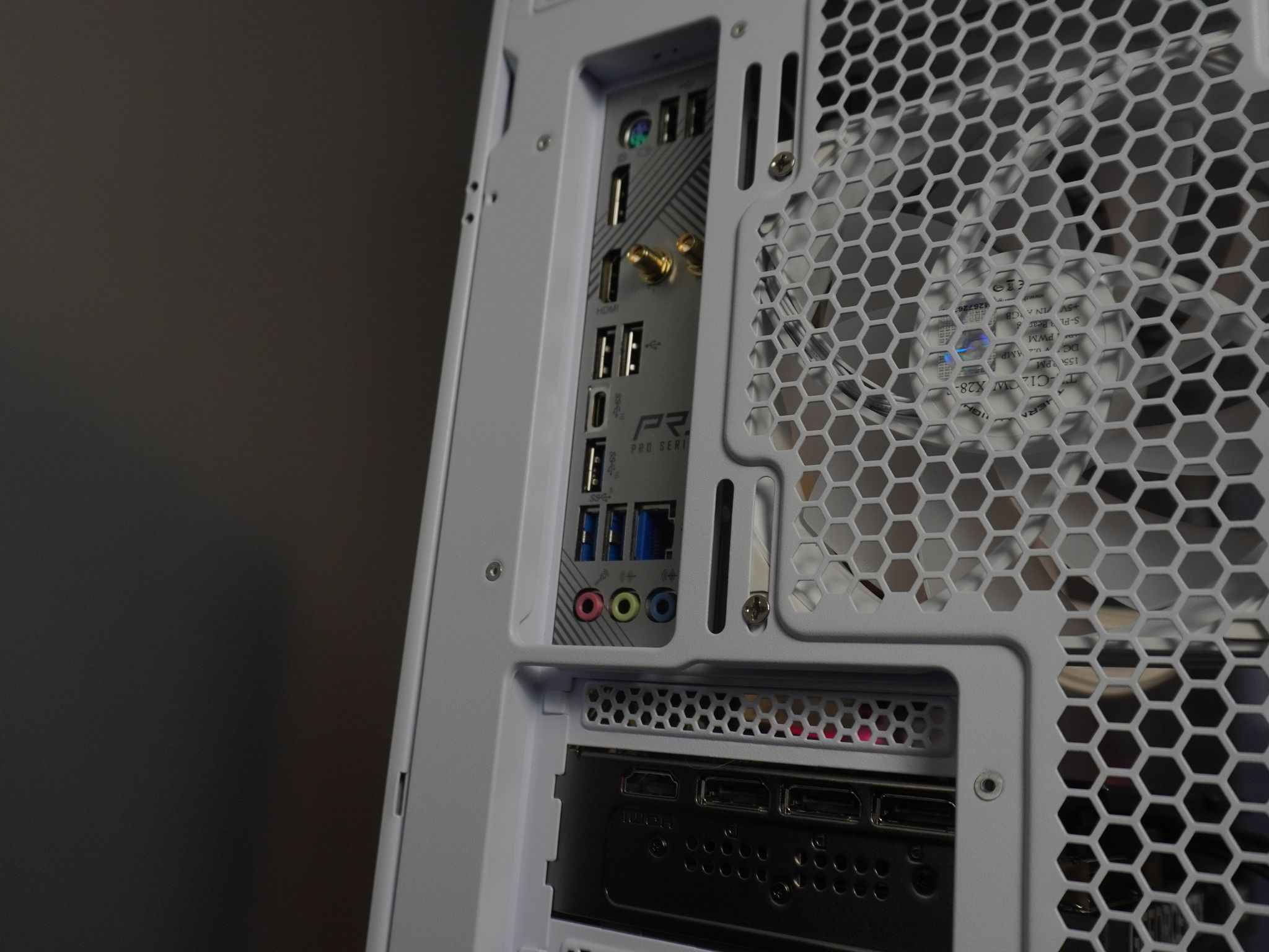 🤍AESTHETIC🤍 ULTIMATE 1440p/4K MACHINE 💚RTX 5070 💙 i5 14600k | 1TB NVME | 32GB | WINDOWS 11