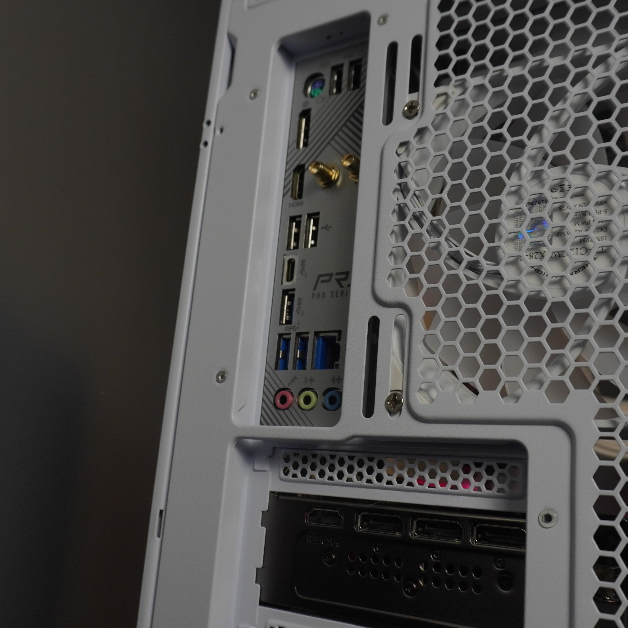 🤍AESTHETIC🤍 ULTIMATE 1440p/4K MACHINE 💚RTX 5070 💙 i5 14600k | 1TB NVME | 32GB | WINDOWS 11