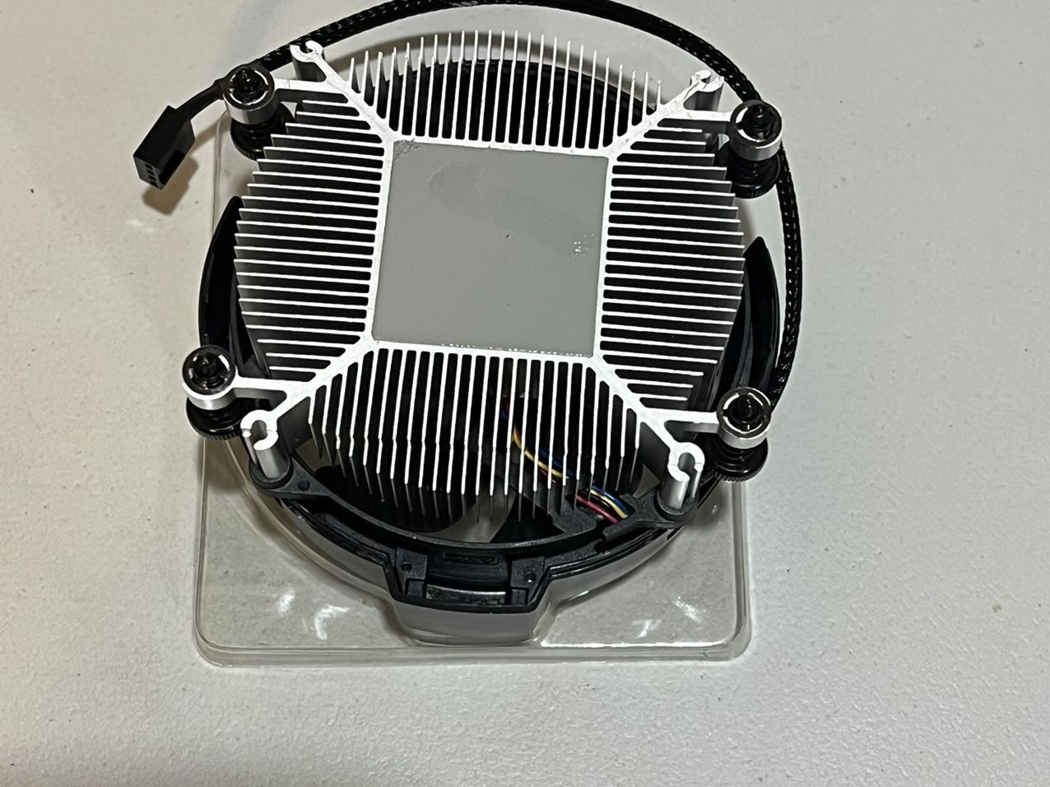 Brand New AMD Wraith Stealth Cooler Free Shipping ! !