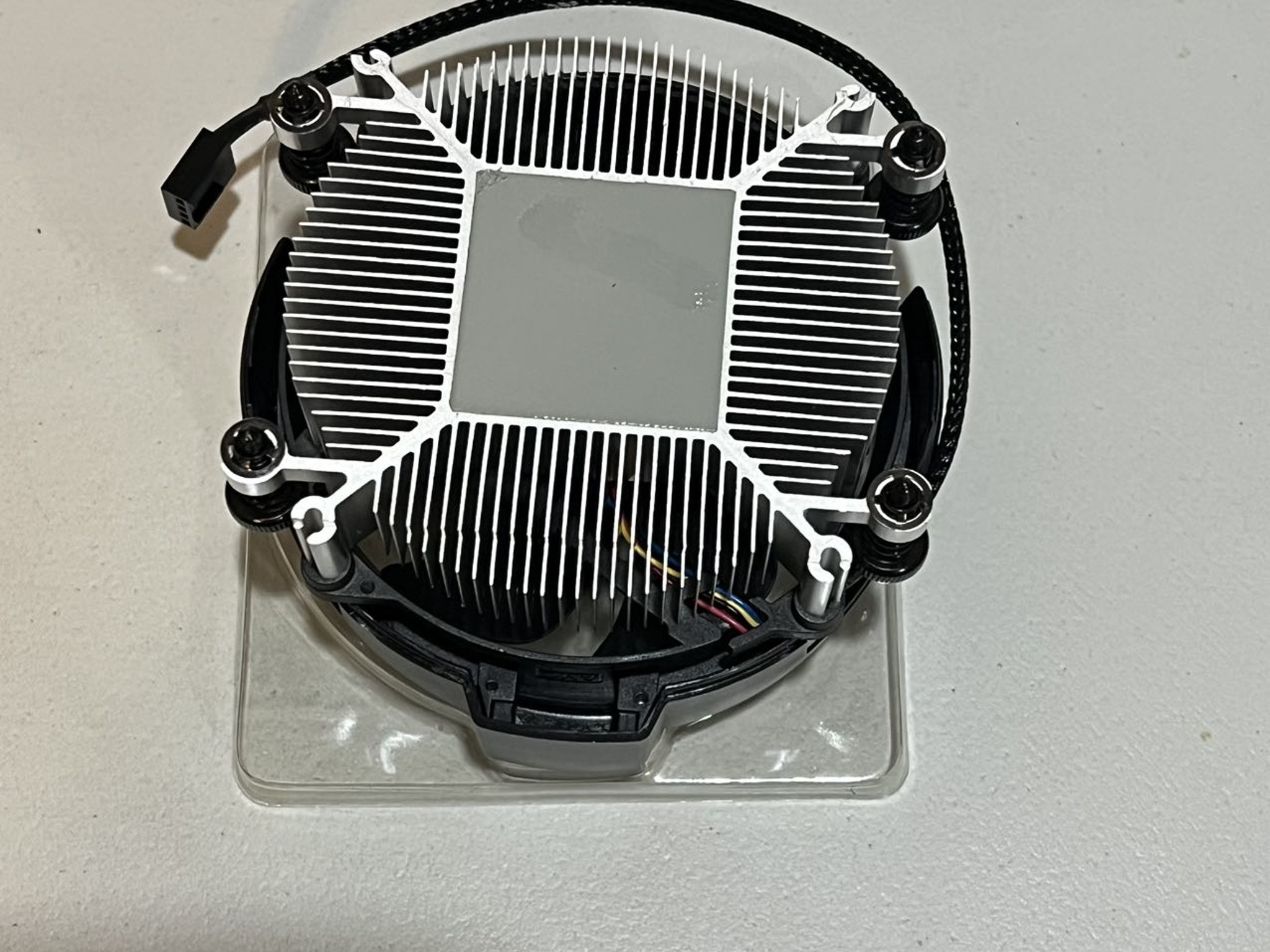 Brand New AMD Wraith Stealth Cooler Free Shipping ! !