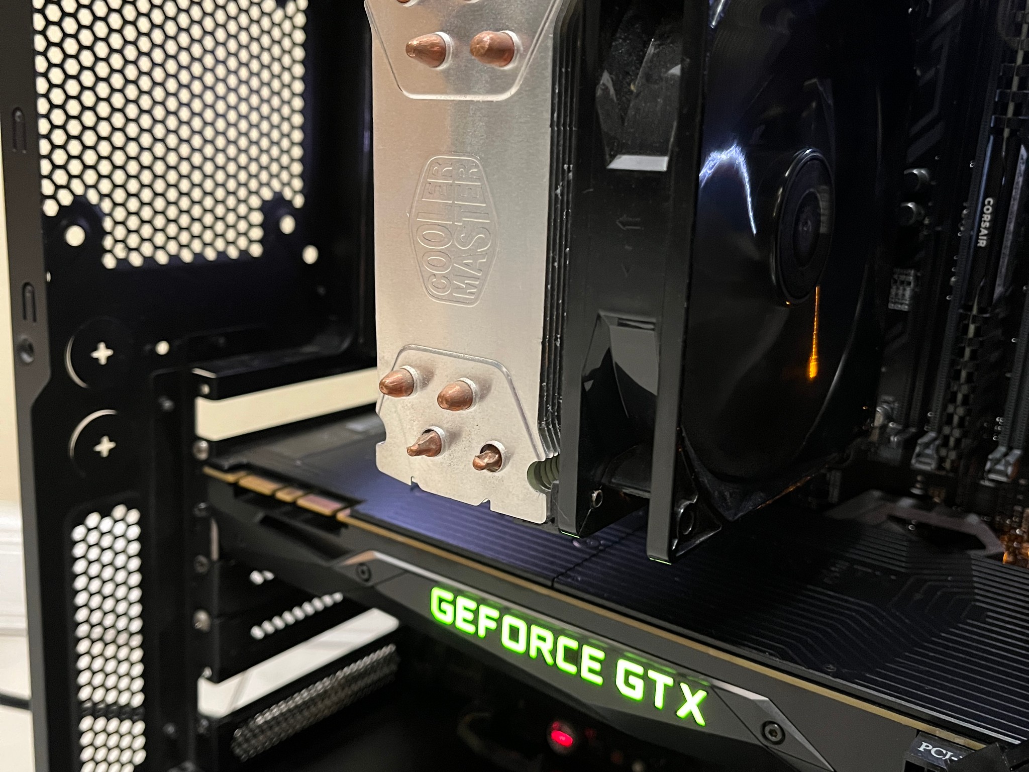🟠🔥NVIDIA GTX Titan X Pascal, Intel i7-7700K, 16GB RAM, 1.2 TB Storage, High FPS Custom Gaming PC