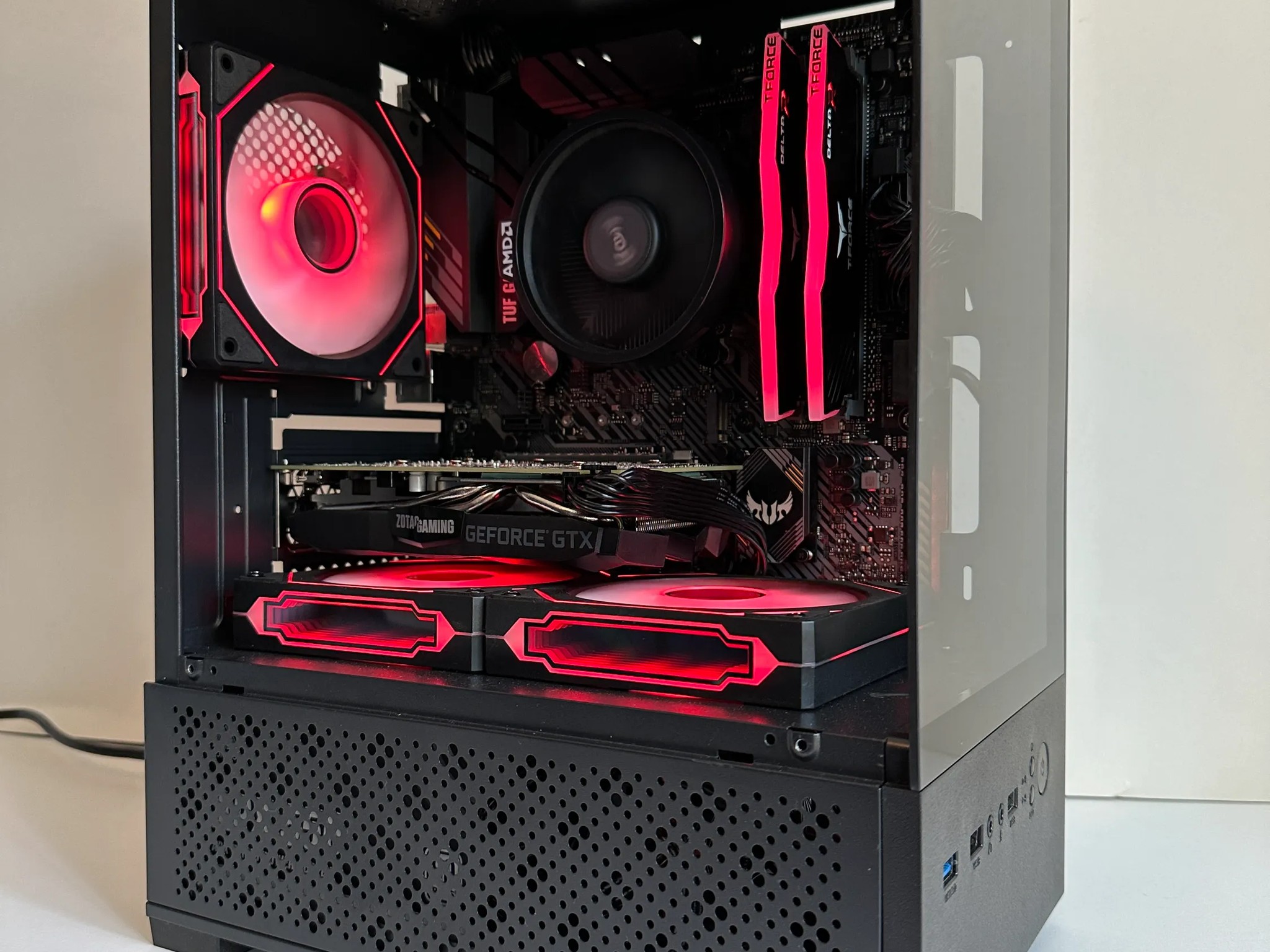 🎮 Entry-Level Gaming Rig | GTX 1660 Ti | Ryzen 5 3500x | 16GB RAM | 500GB SSD | Wi-Fi |...