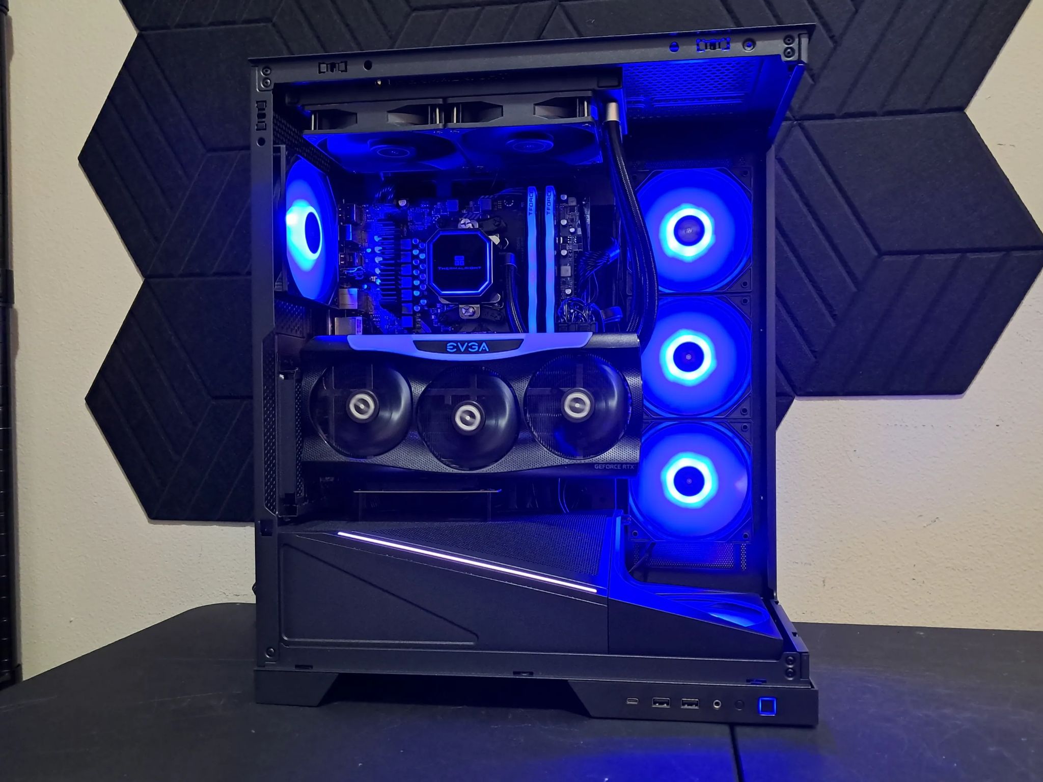 1440p RTX Beast! EVGA RTX 3070 FTW Ultra | Ryzen 5 7500F | 32GB DDR5 | 1TB SSD | Gaming/Streaming
