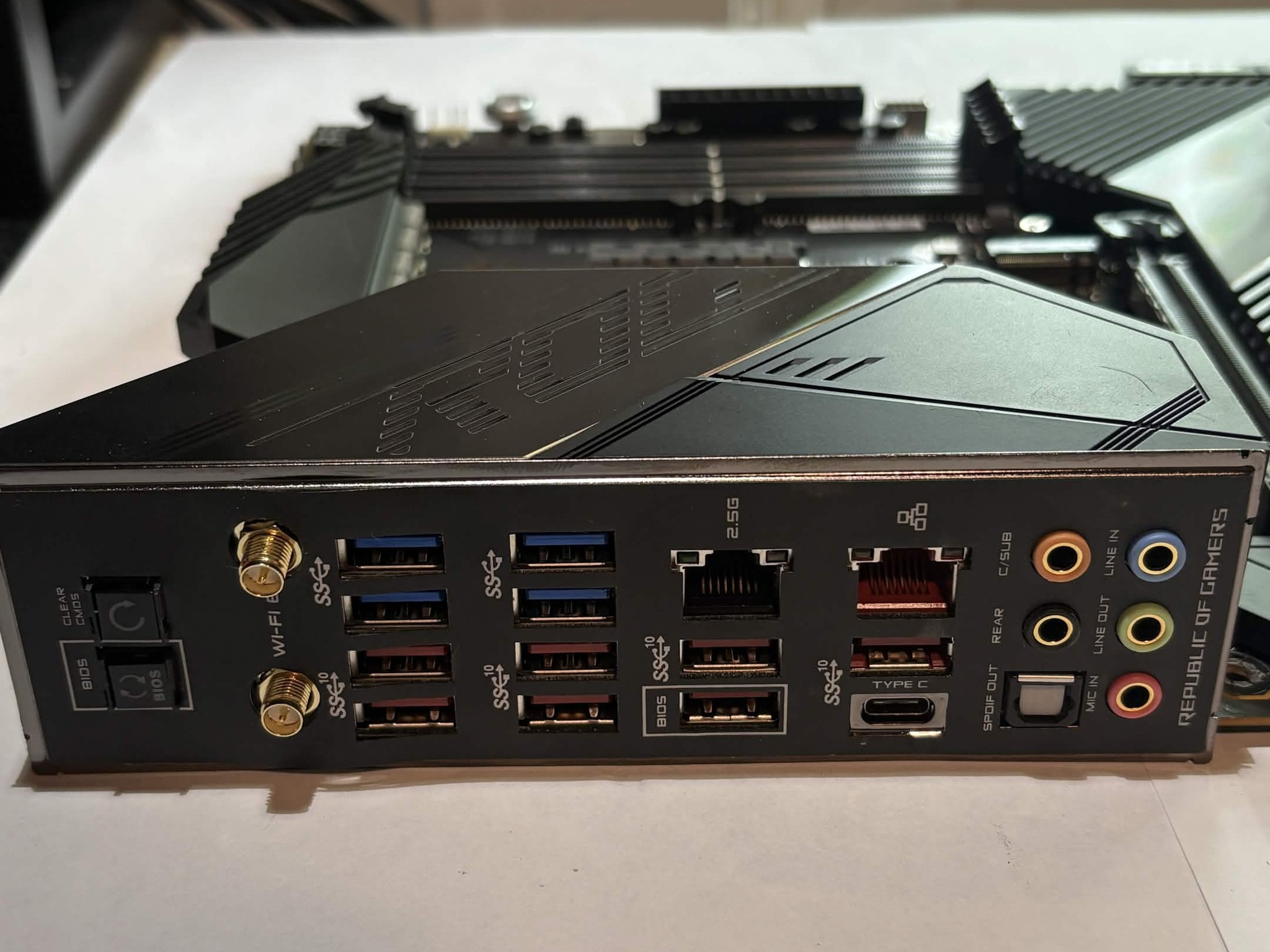 ASUS ROG Crosshair VIII Dark Hero X570 AM4 Motherboard Tested Working (NM)