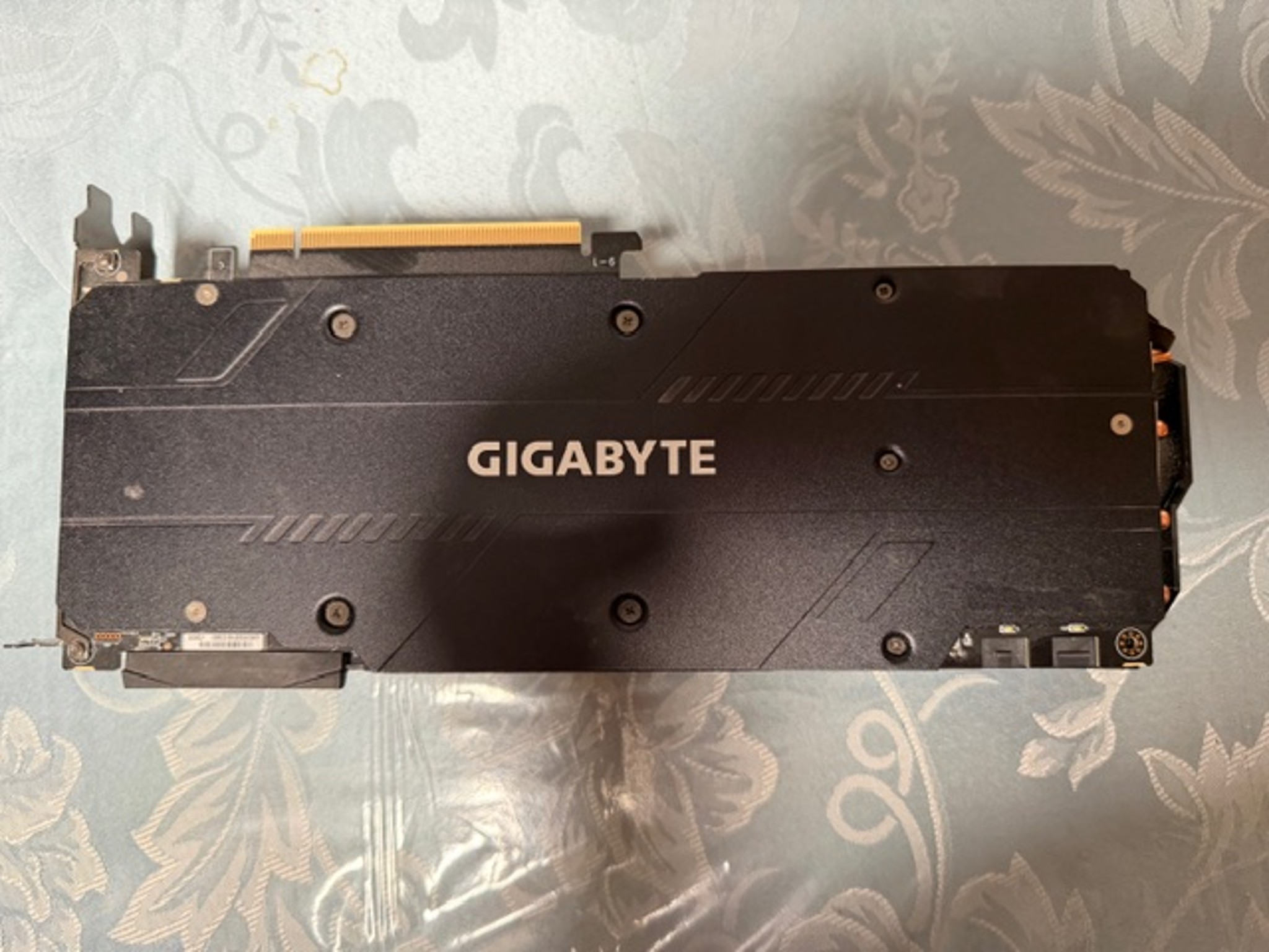 NVIDIA GIGABYTE GeForce RTX 2070 Super GAMING OC Triple Fan 8 GB 3.0 Graphics Card