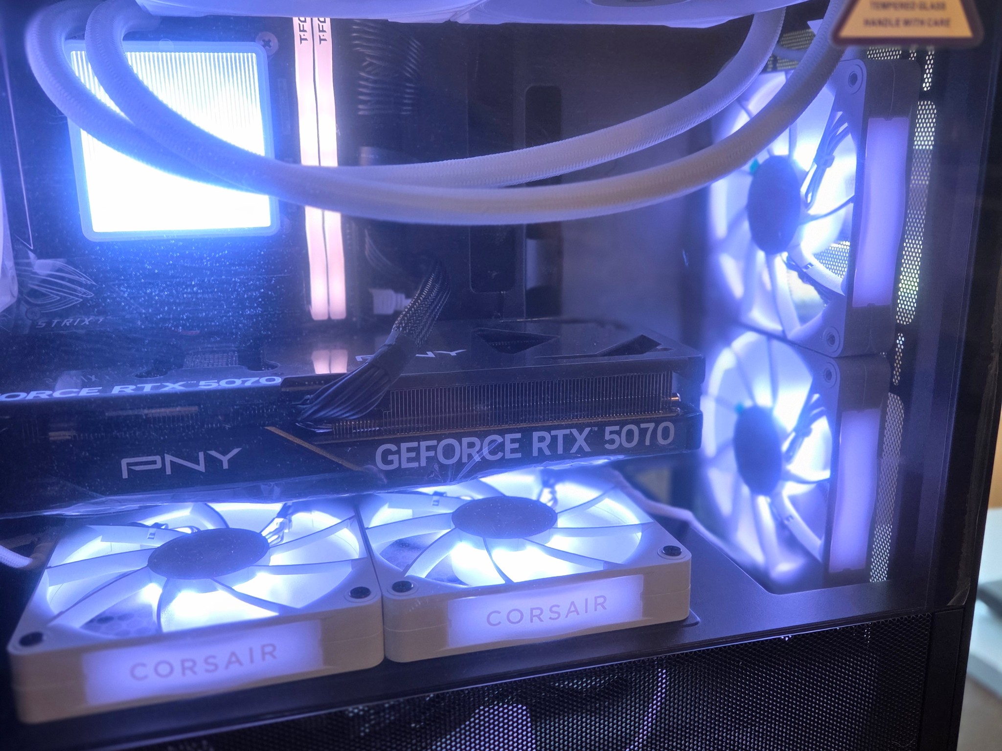 I5 14th Gen CPU pny rtx 5070 12GB oc triple fan 16gb team force delta rgb 6000mhz 2 tb ssd
