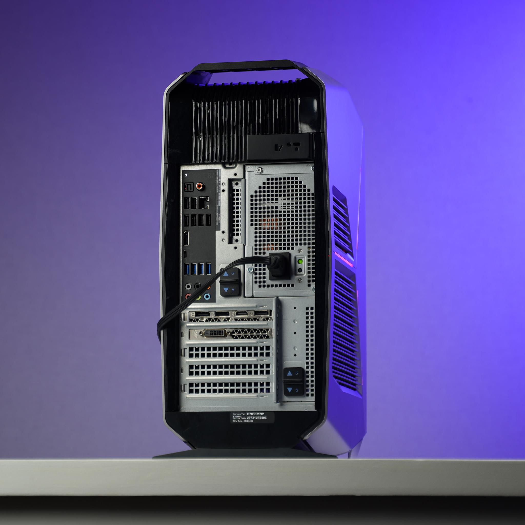 \ AF-03 / GTX 1070 Intel Core i7 8700 16GB .5TB Windows 11 Gaming PC Powerhouse