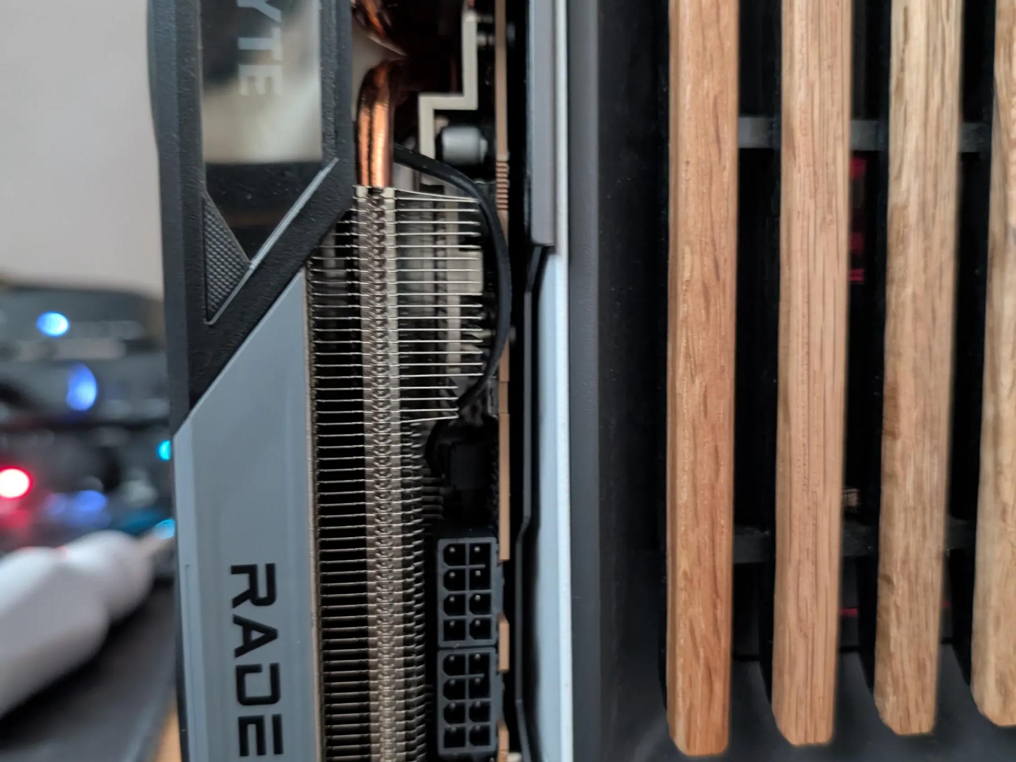 GIGABYTE Radeon RX 7800 XT GAMING OC 16G -USED-