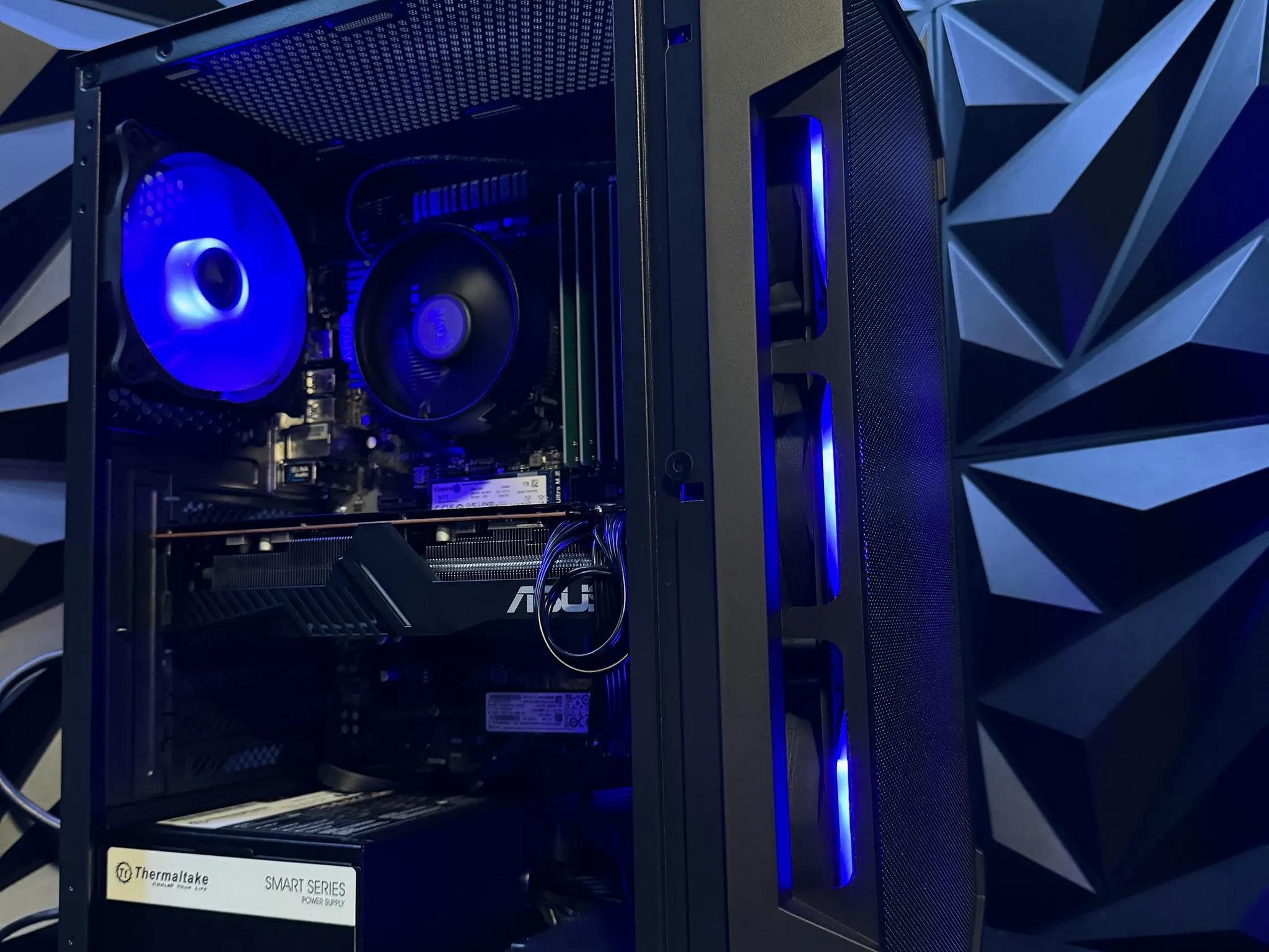 😑That Mid Mid Gaming PC 😑|Ryzen 5500 | RX 5700 XT | 32 GB DDR4 | 1 TB NVME|
