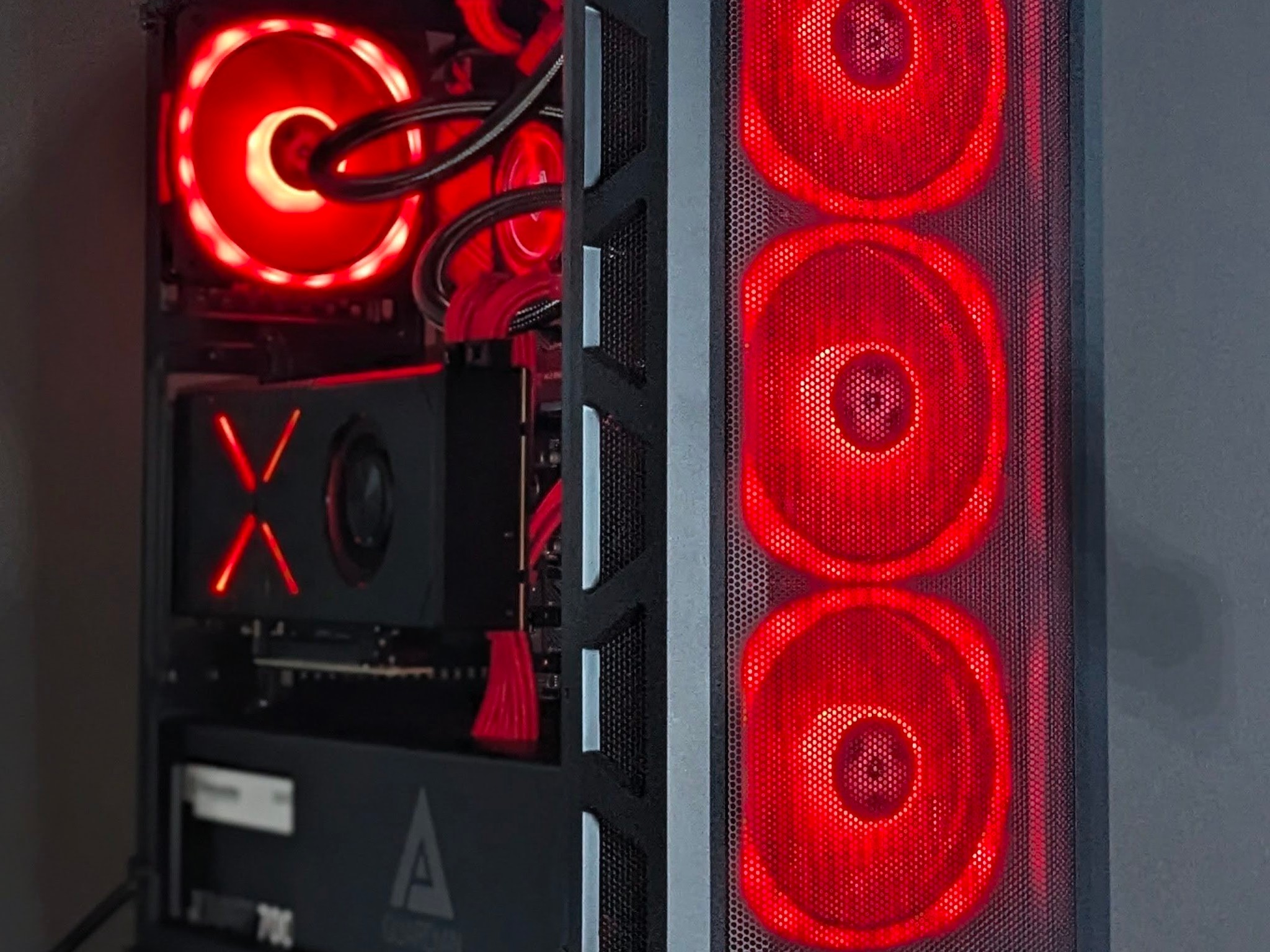 "Red Veins" 🔴RTX 2080(FE)🔴I5 11600k@4.9GHz🔴16GB RAM🔴1.2TB SSD/HDD🔴Windows 11 Pro✅