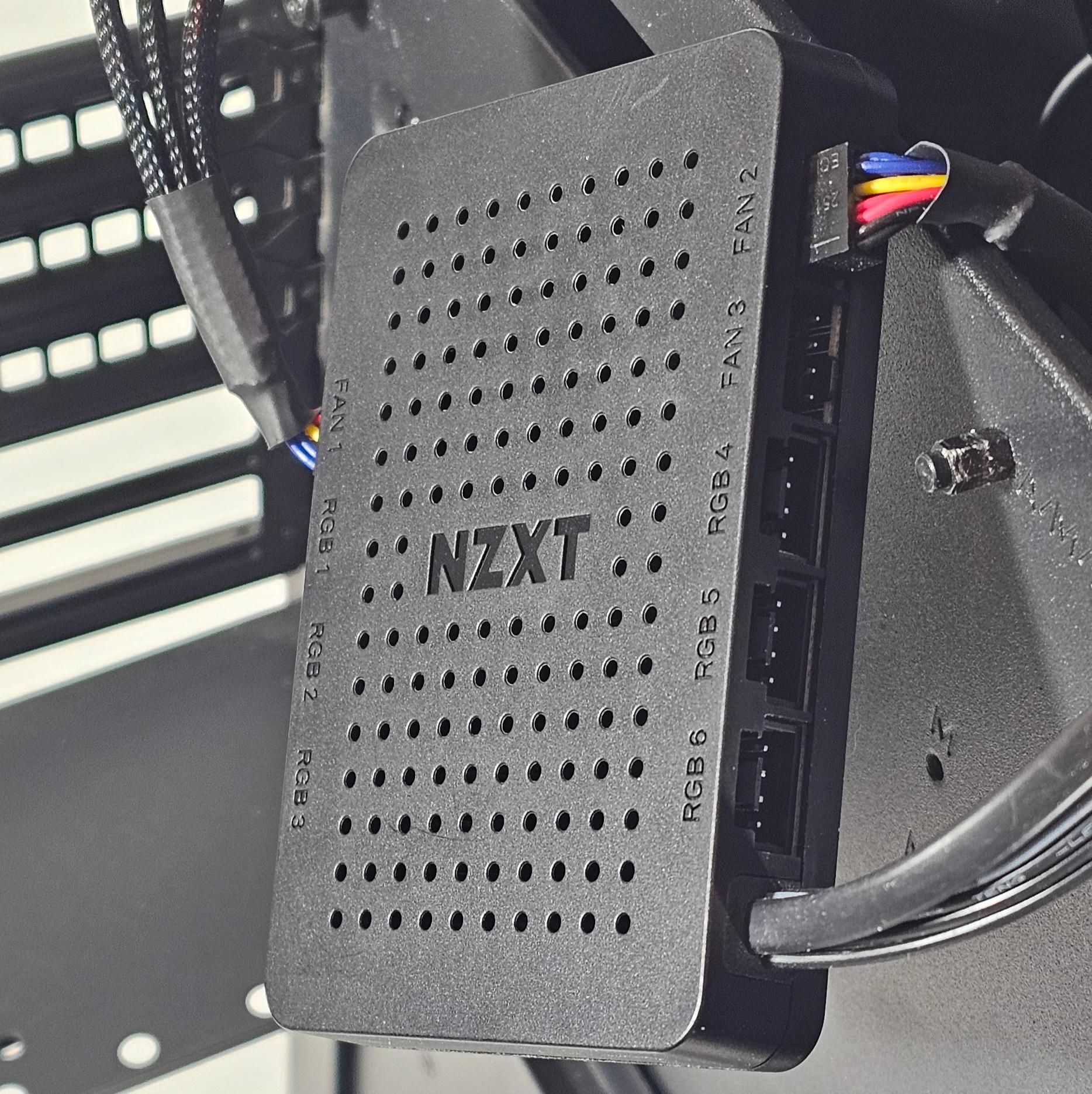 Thermaltake Core P90 Tempered Glass Edition (Wall Mount PC Case) w\ NZXT 420mm AIO & Wall Mount
