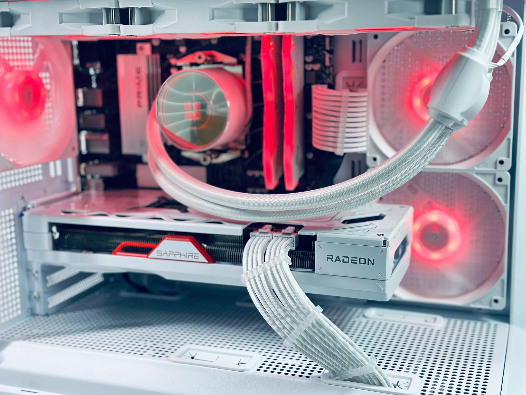 ✨🎁🎄🐻‍❄️ 🧊 Polar Bear  Gaming PC❄️AMD RX 7800 XT 16GB❄️AMD Ryzen 7 7700