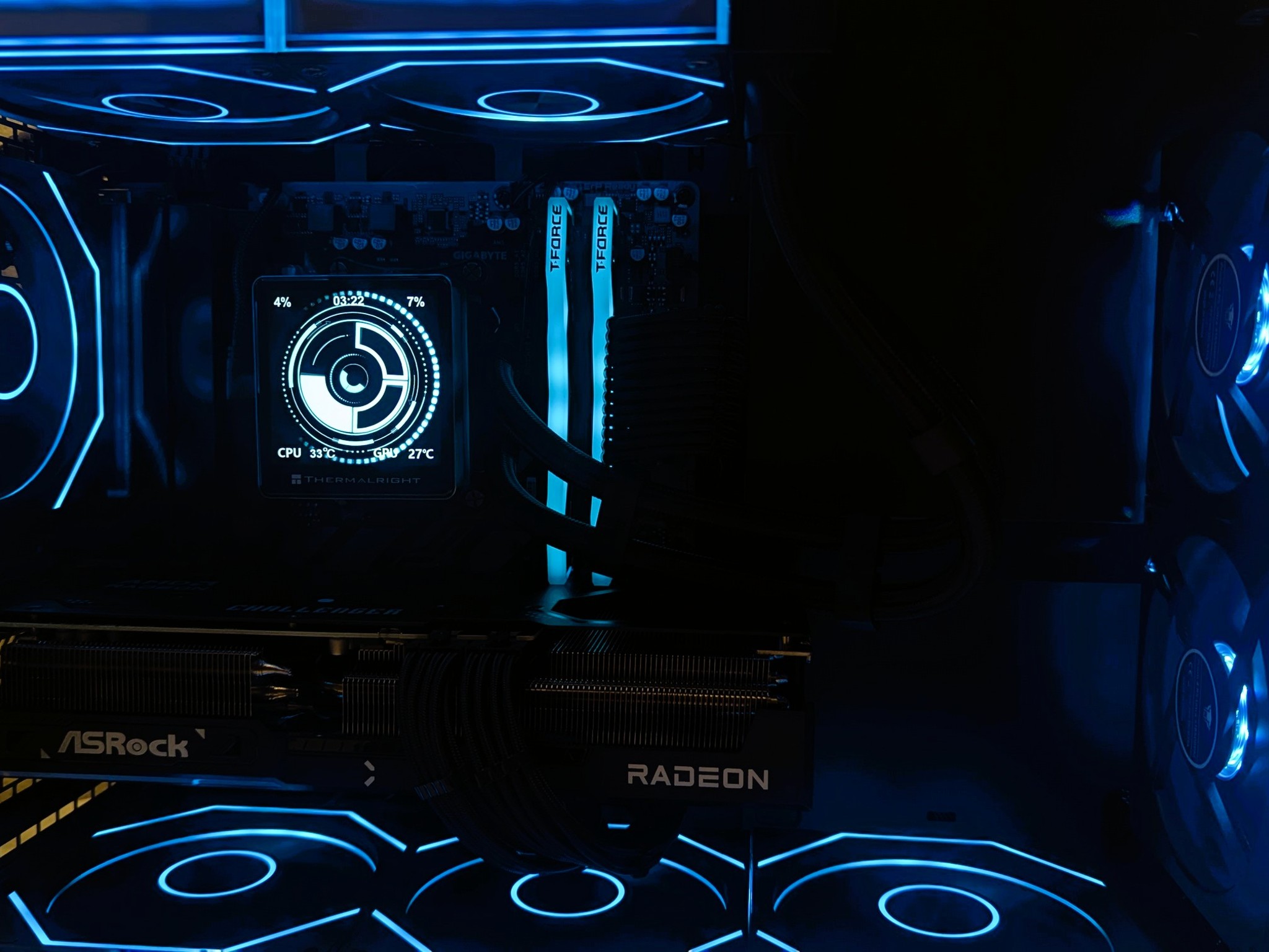 Tron Gaming PC 9070 XT 16GB | RYZEN 9600X | 16GB DDR5 | 1TB SSD | 240MM LCD AIO | 850W GOLD|