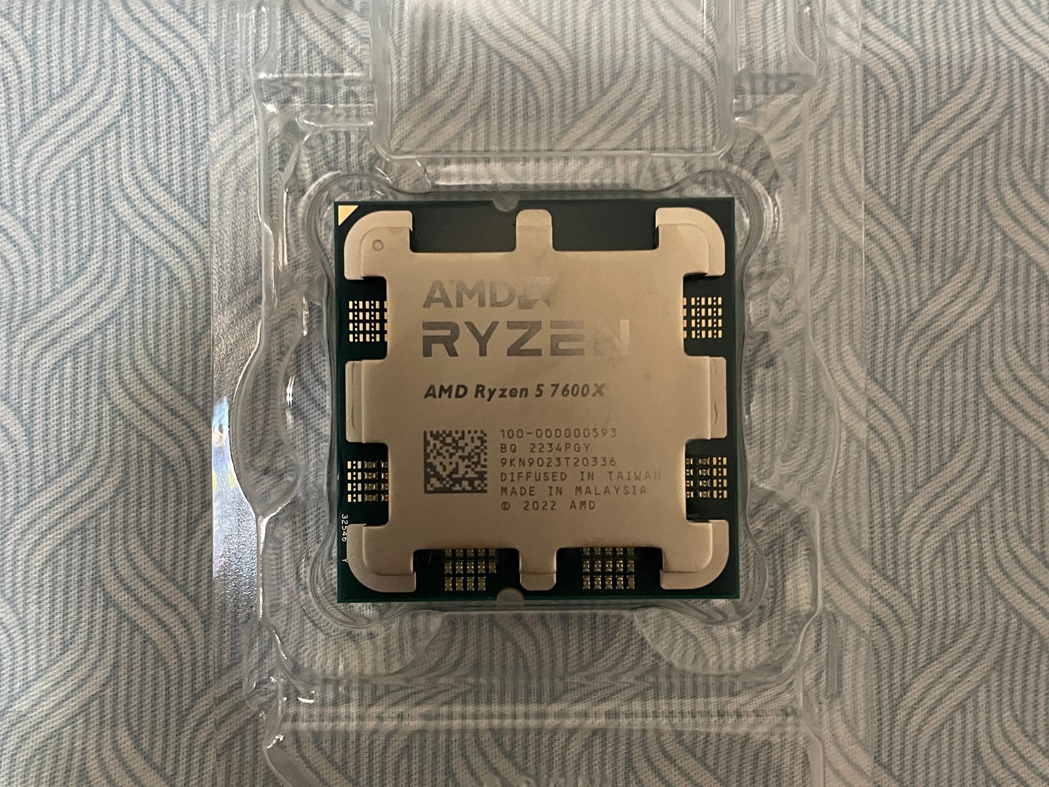 AMD Ryzen 5 7600X