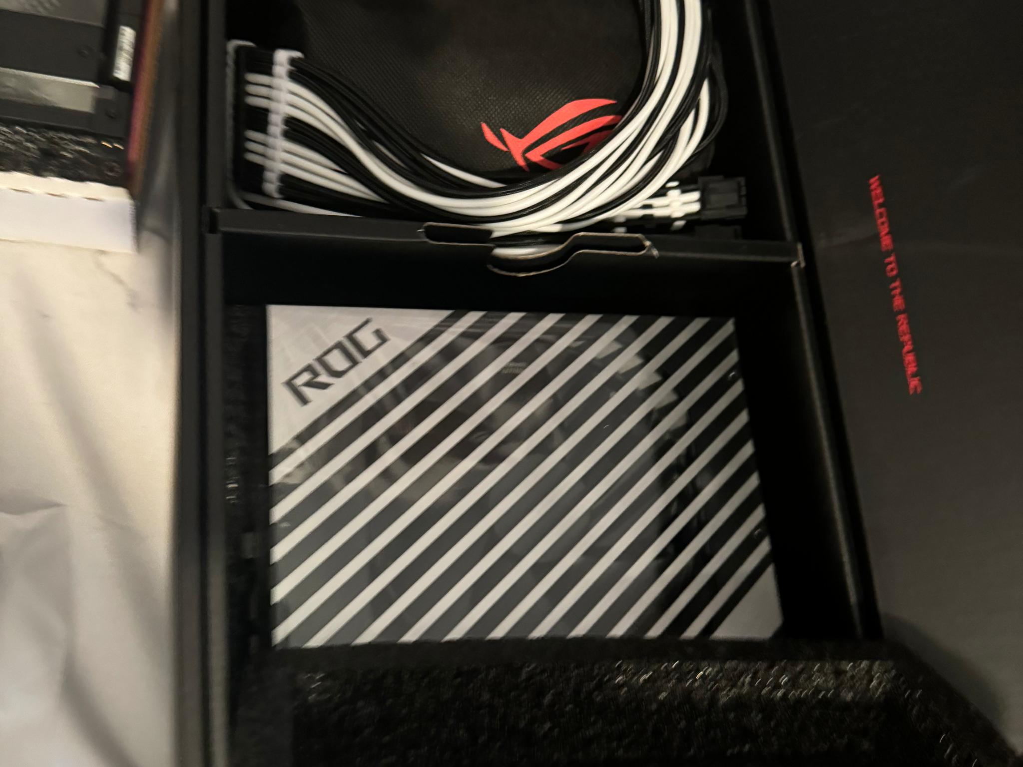 PINNACLE ASUS ROG BUNDLE