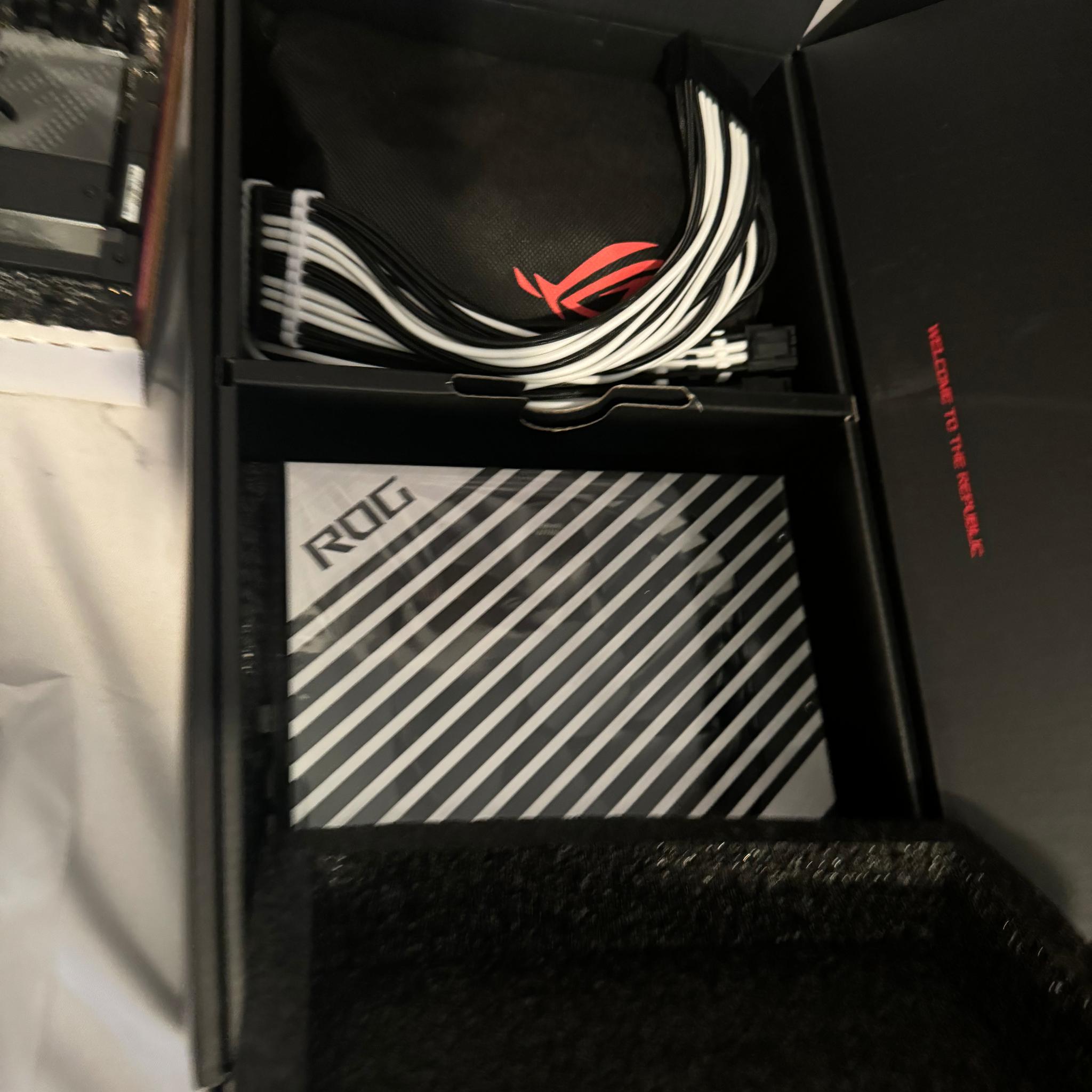 PINNACLE ASUS ROG BUNDLE