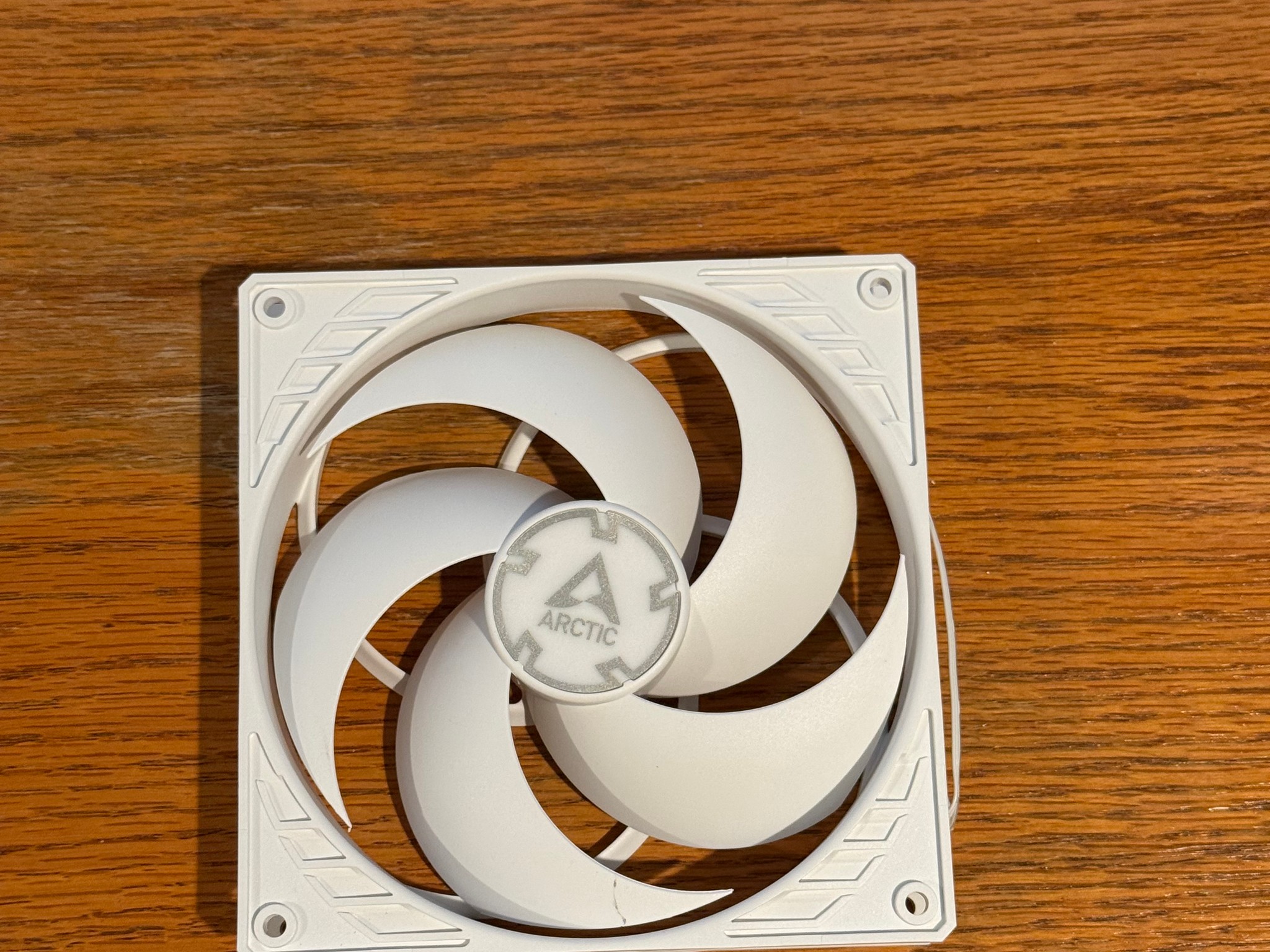 Phanteks D30-140 DRGB PWM FAN 6 pack, Reverse Airflow Model [Bundle]