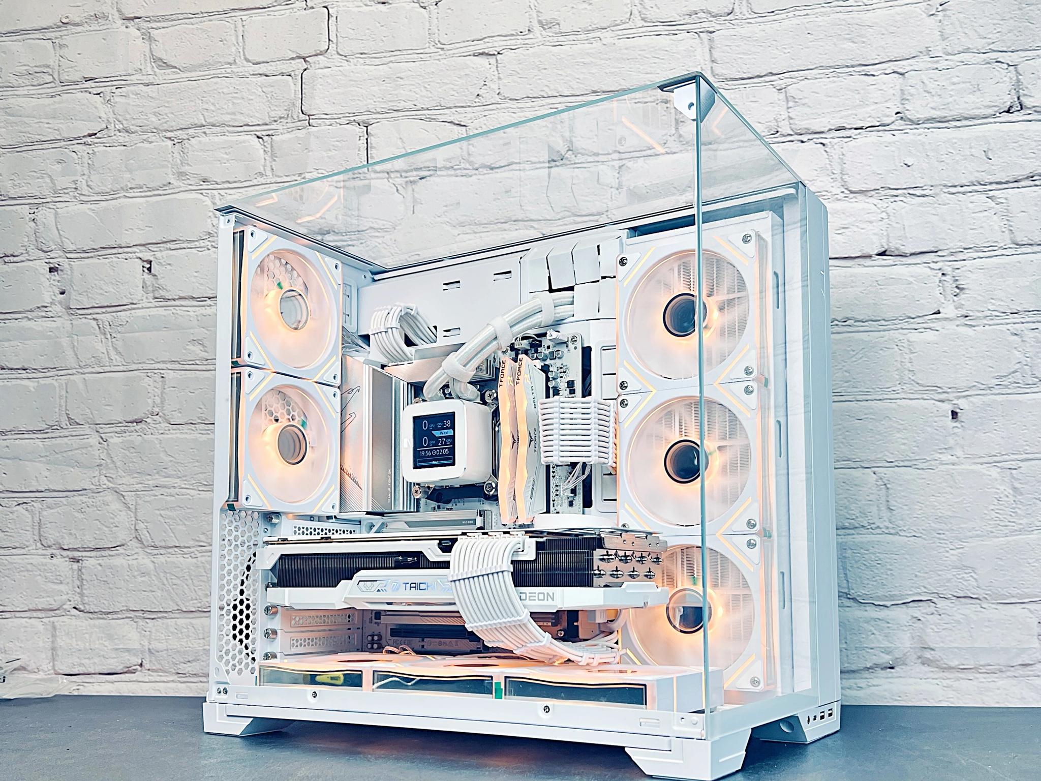 ✨The Vision✨ Ryzen 7 9800X3D ✨ RX 7900 XTX 24GB ✨ 32GB DDR5 ✨ 2TB M.2 ✨ WIN 11 PRO