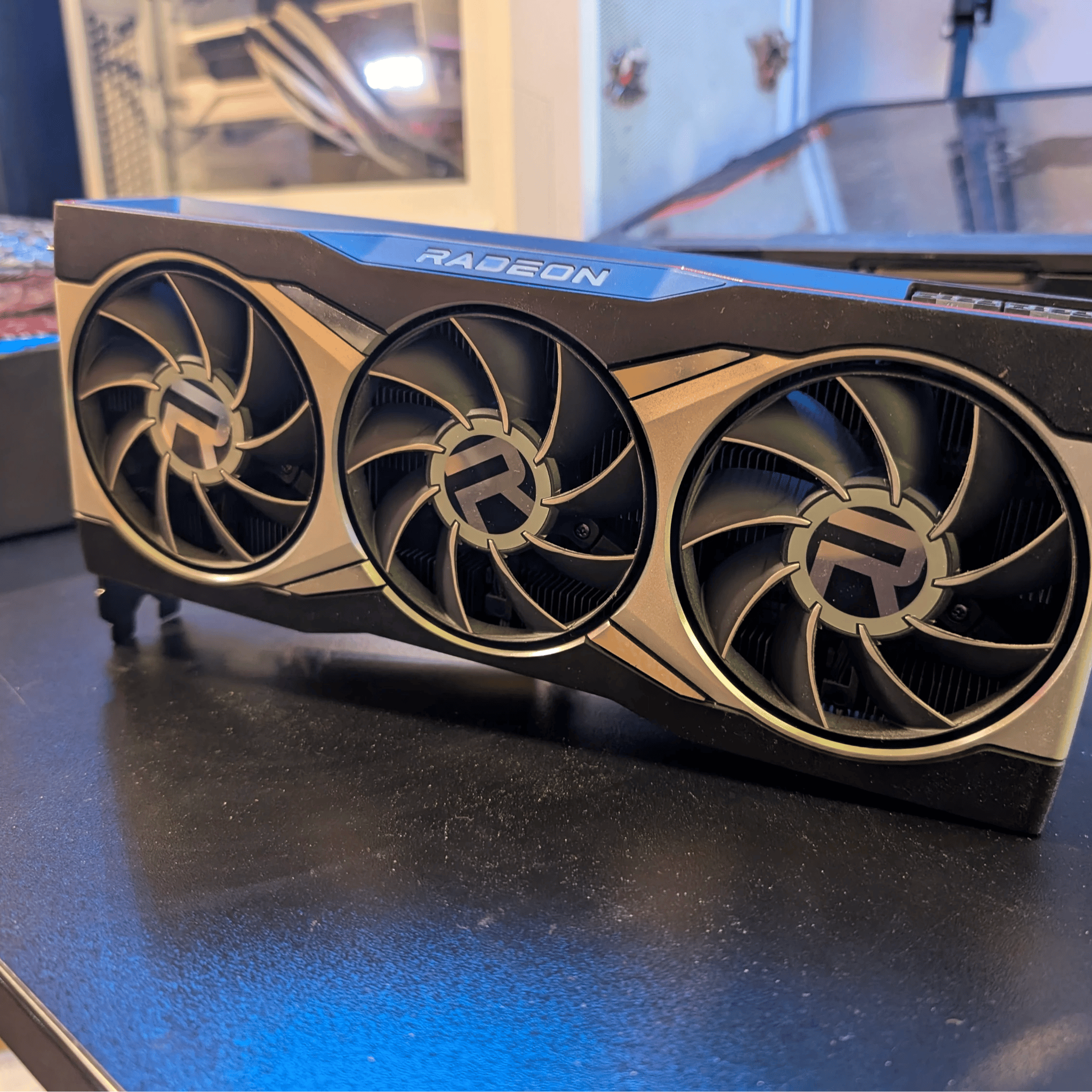 Sapphire AMD Radeon RX 6800 XT Reference Design
