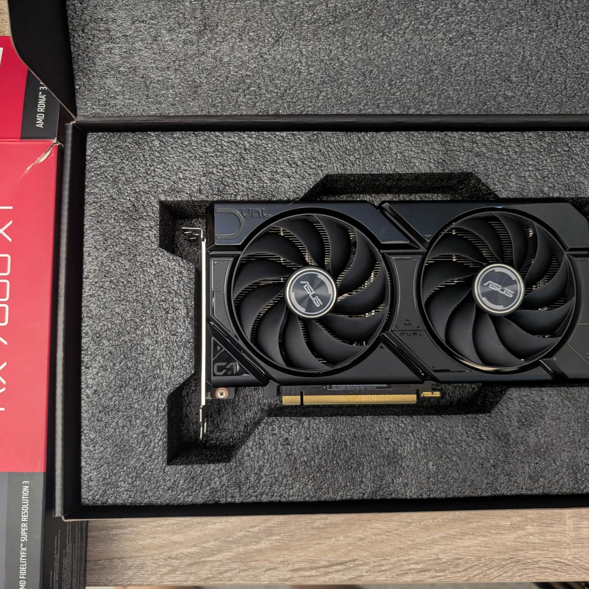 LIKE NEW - ASUS DUAL SERIES RX 7600XT 16GB