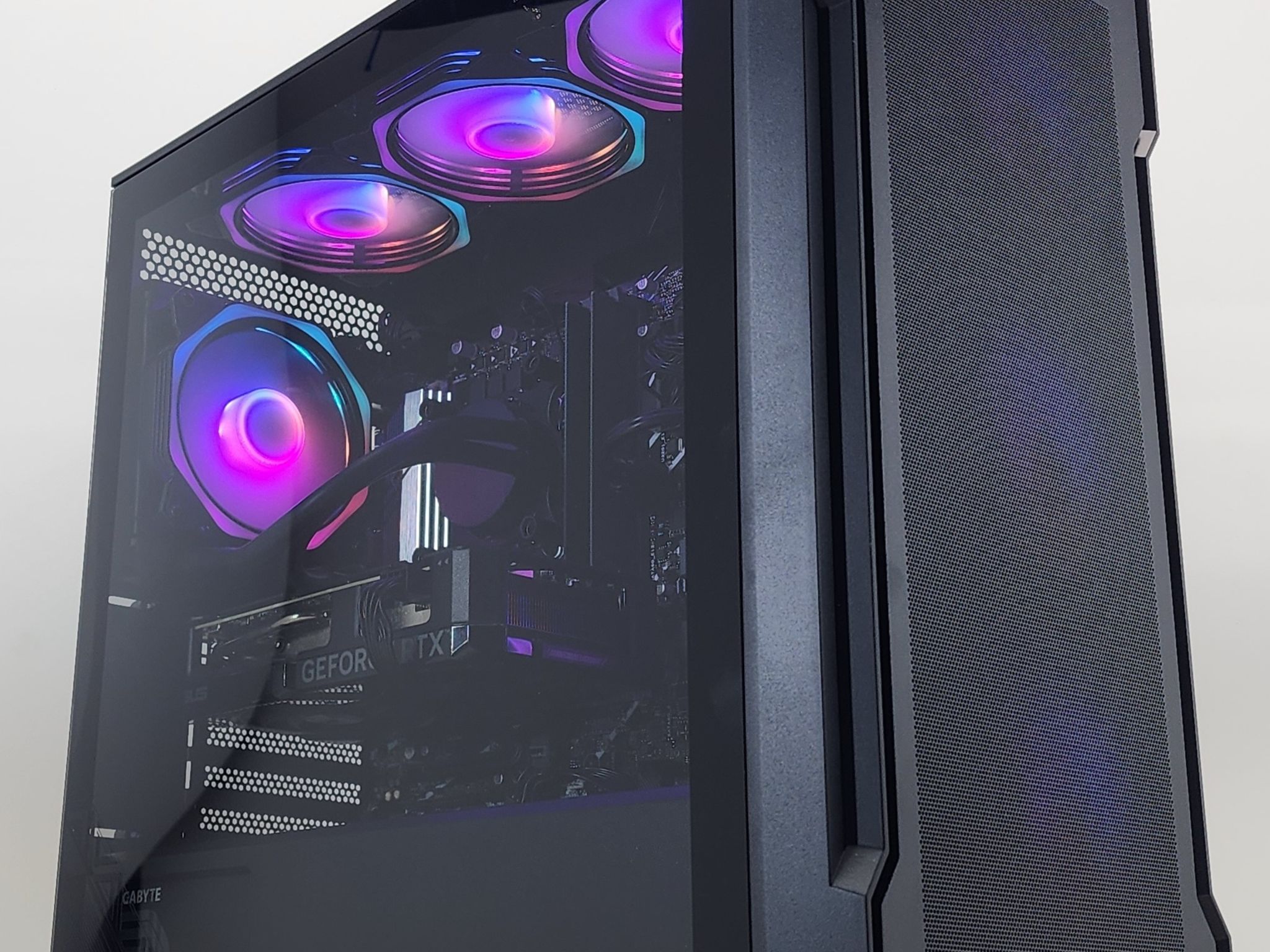 Gaming PC i7-12700KF 32GB RAM 2TB SSD RTX 4060 Ti 16GB Windows 11 Computer