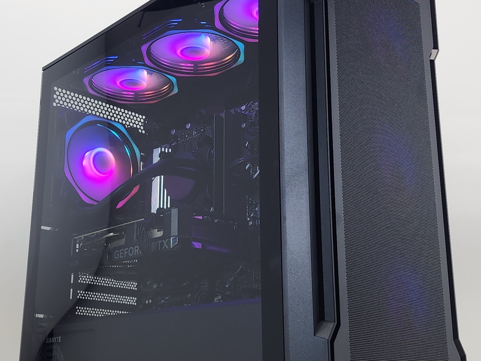 Gaming PC i7-12700KF 32GB RAM 2TB SSD RTX 4060 Ti 16GB Windows 11 Computer