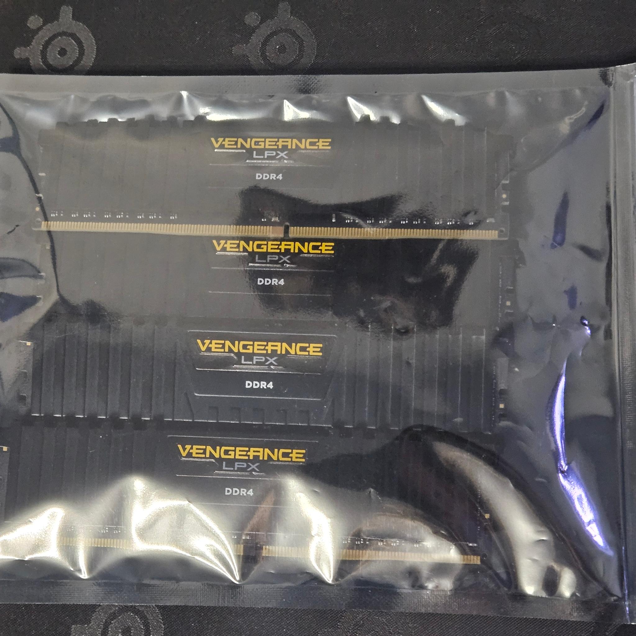 Corsair Vengeance LPX 16GB (4×4GB) DDR4 DRAM