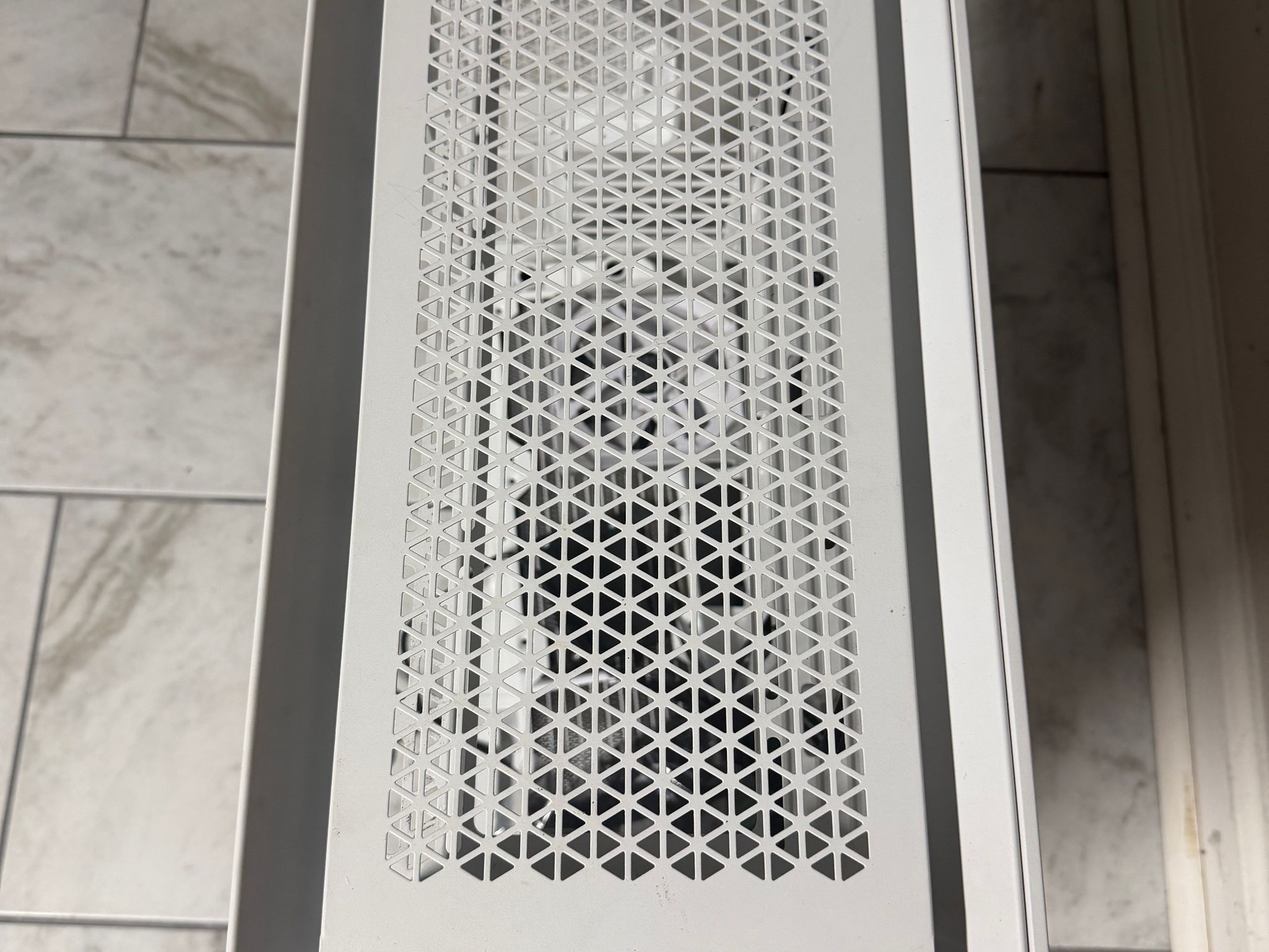 Lian Li LANCOOL 205 Mesh White No Tempered Glass