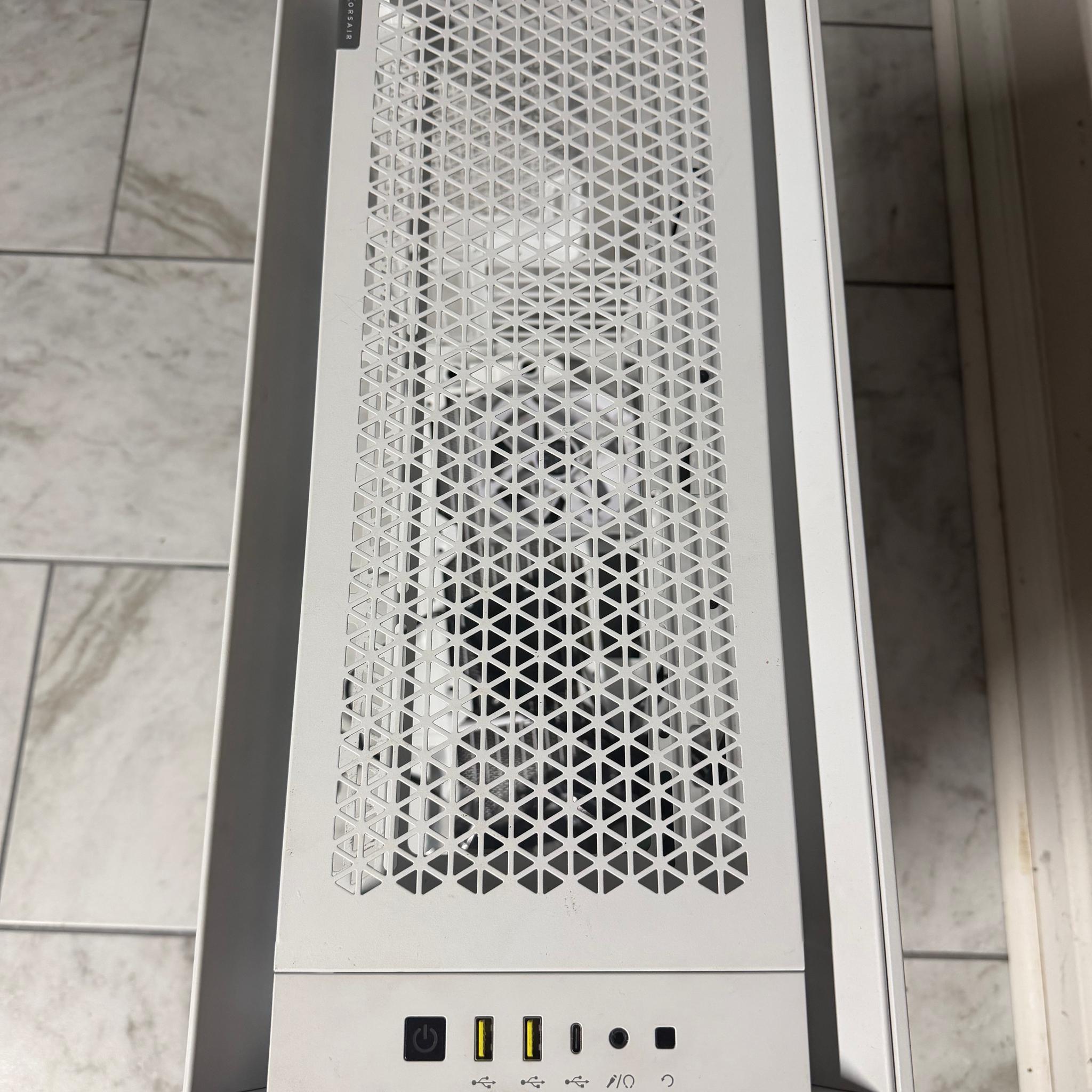 Lian Li LANCOOL 205 Mesh White No Tempered Glass