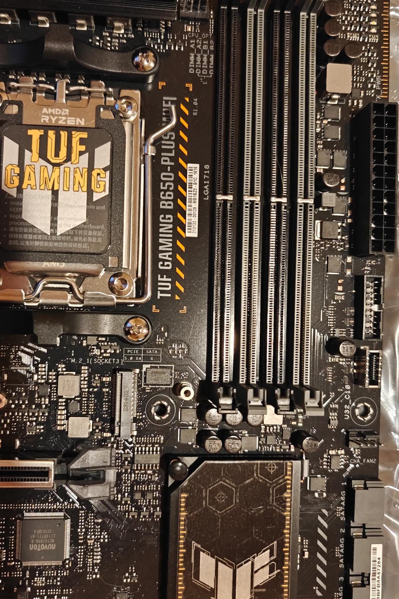 ASUS TUF Gaming B650-PLUS Wi-Fi Socket LGA 1700 AMD ATX Gaming Motherboard