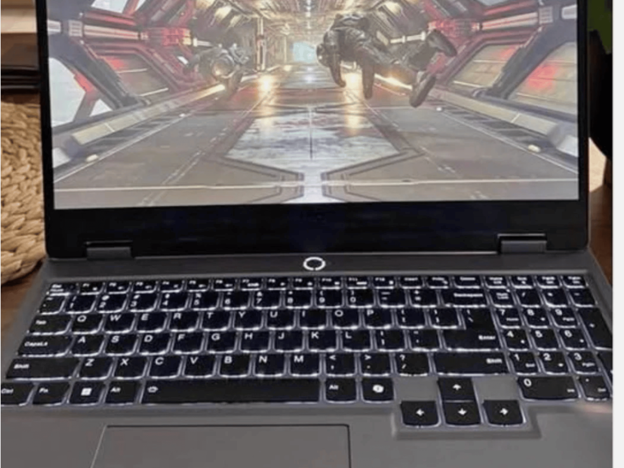 Lenovo Laptop LOQ 15.6" FHD 144Hz (Ryzen 5 7235HS, 12GB/512GB SSD, RTX 4050)