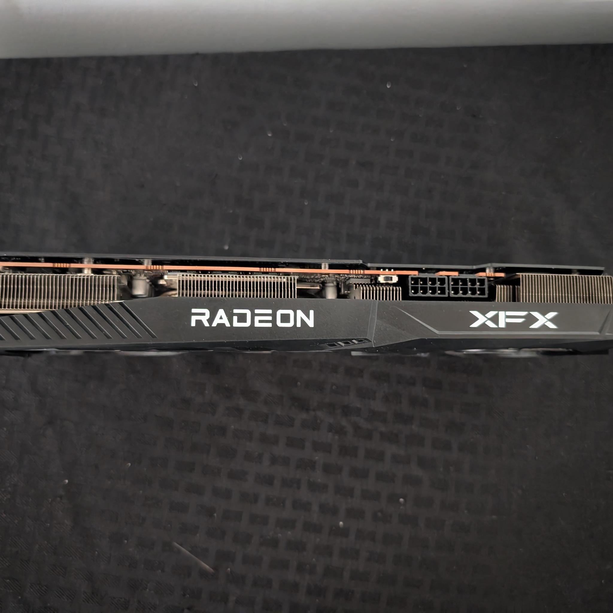XFX Speedster QICK 319 BLACK RX 6700 XT