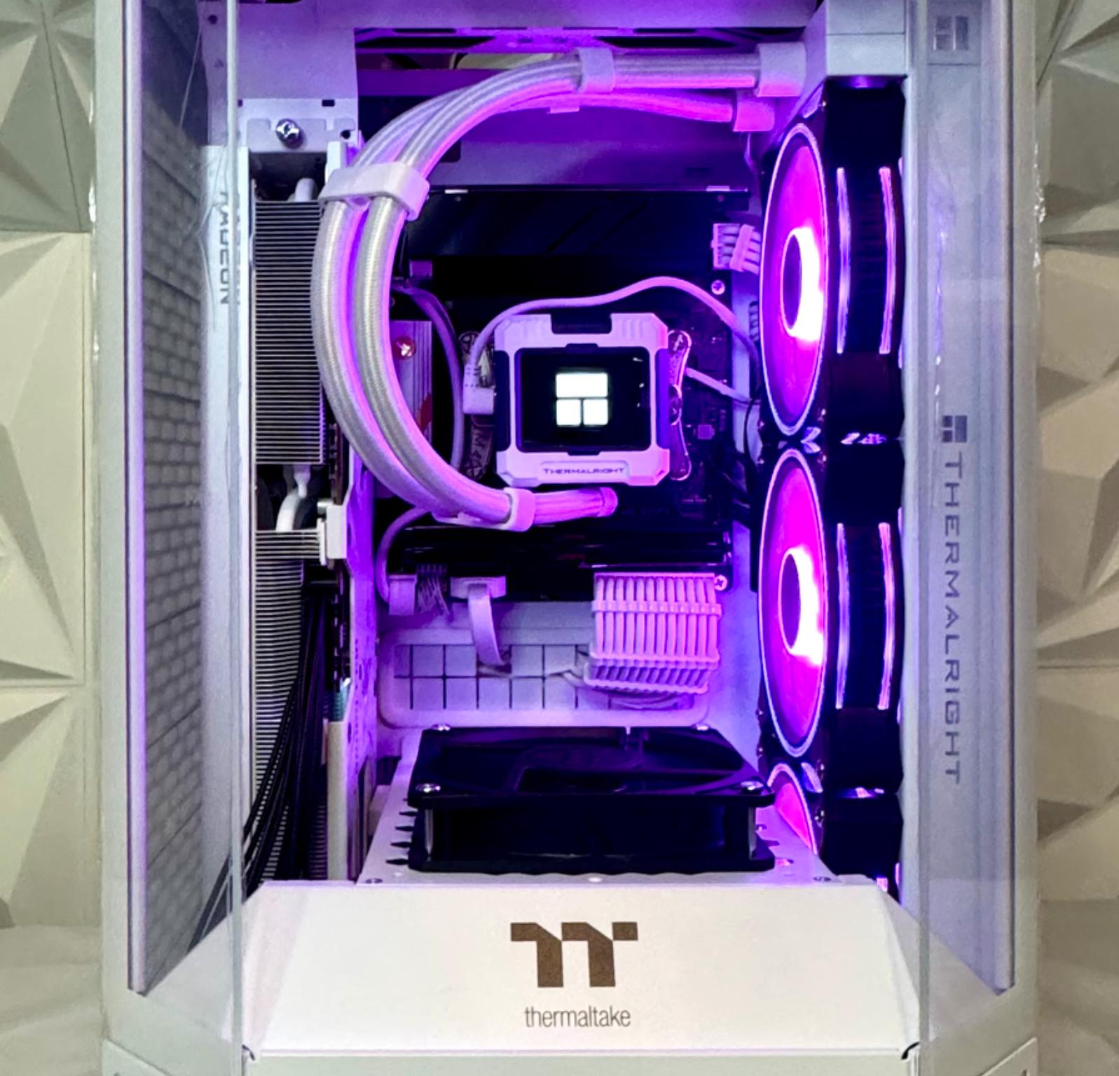 🚀🐰|High-end Gaming Pc| Ryzen 7 9700x, 9070xt, 64gb, 2tb, Wifi