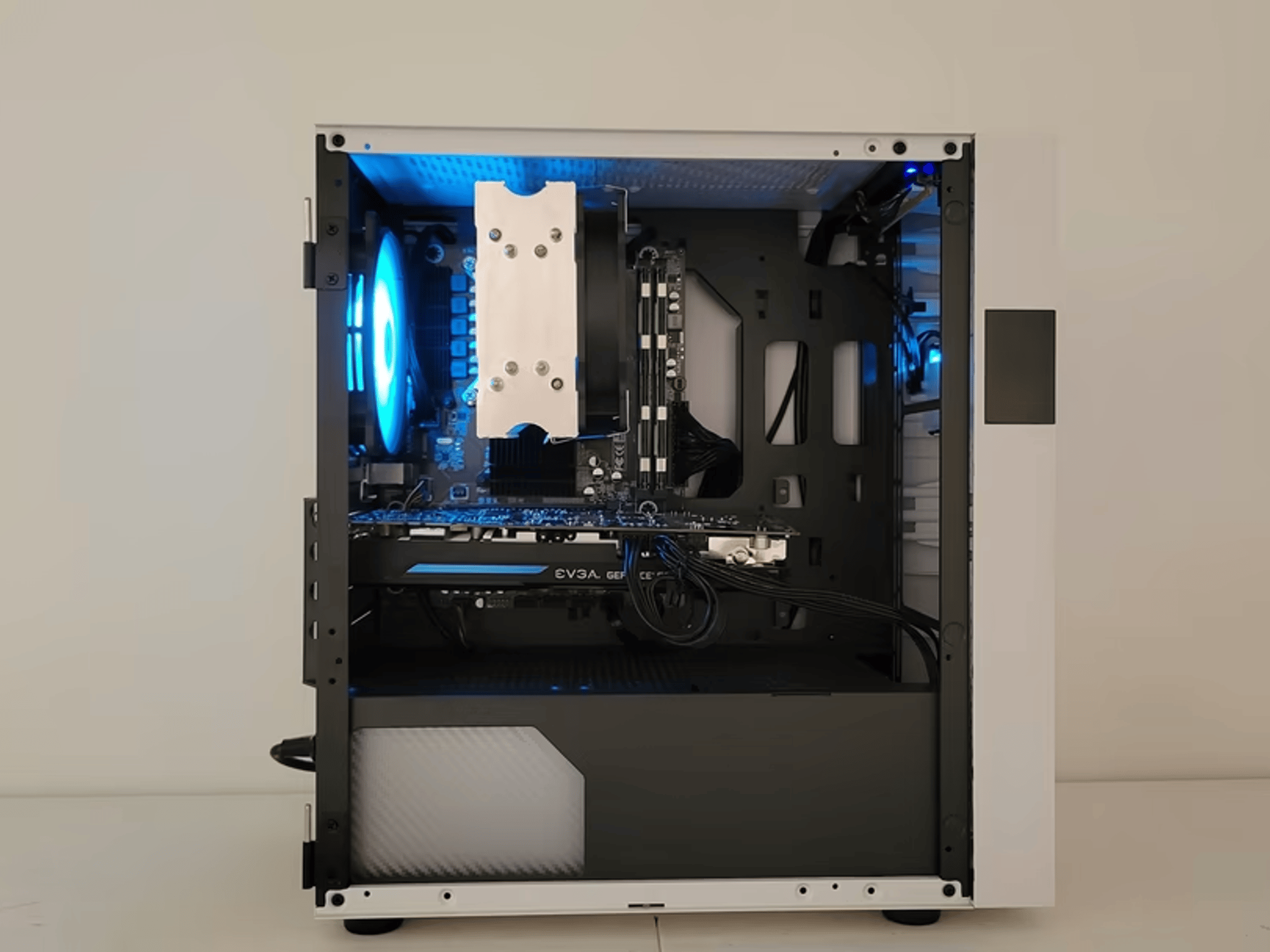 GTX 970 White Gaming PC (Xeon X5670//GTX 970)