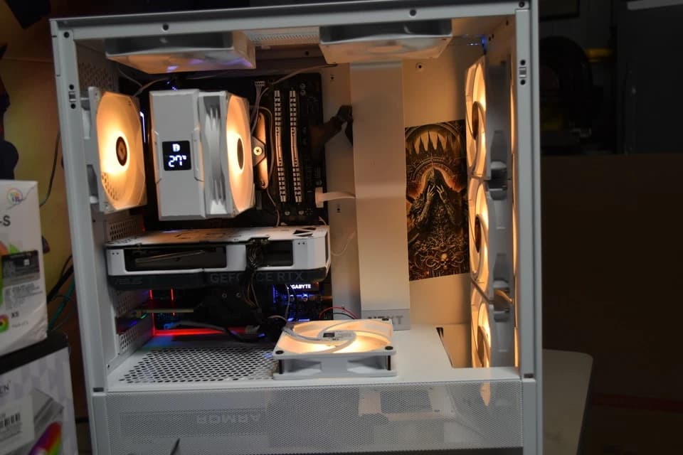 GAMING PC Intel I 5 9400 9th GEN RAM 16 GB GPU RTX 4060 8 GB NVME 1TB ALL RGB
