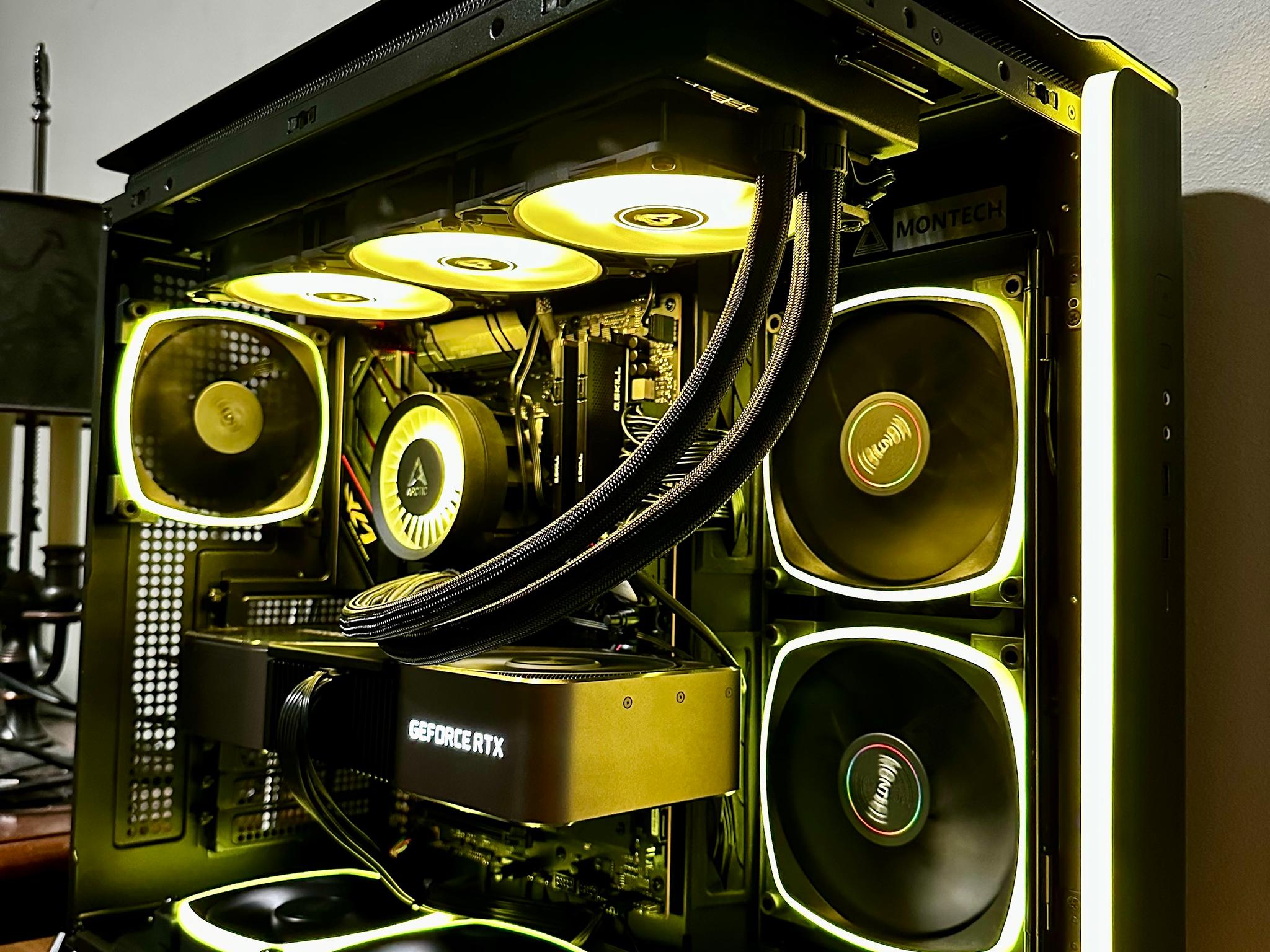 Ryzen 9 7900x 3090TI Founders Edition ARGB...REVERSE BLADE FANS