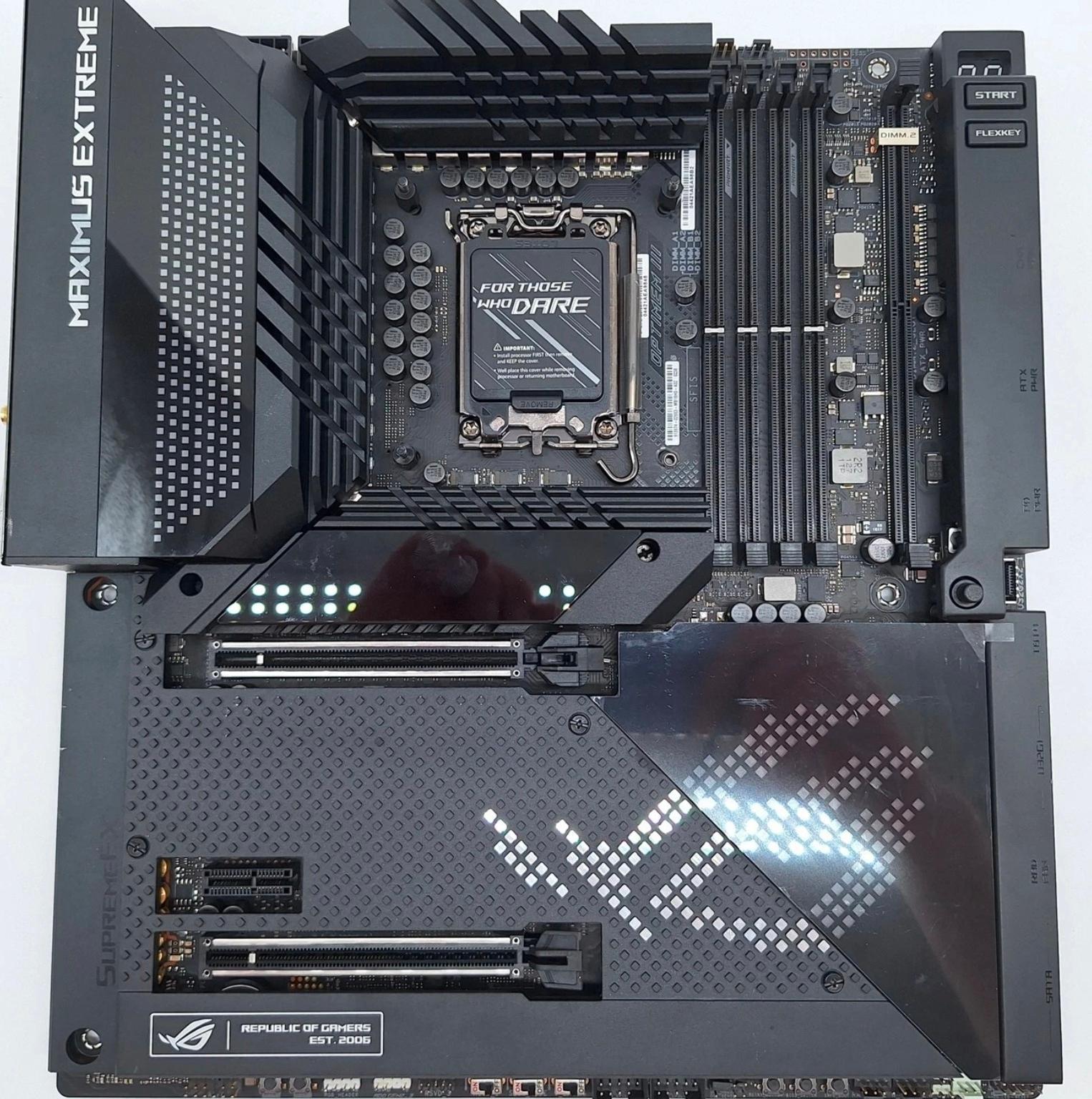 ASUS ROG MAXIMUS Z690 EXTREME - Image 2