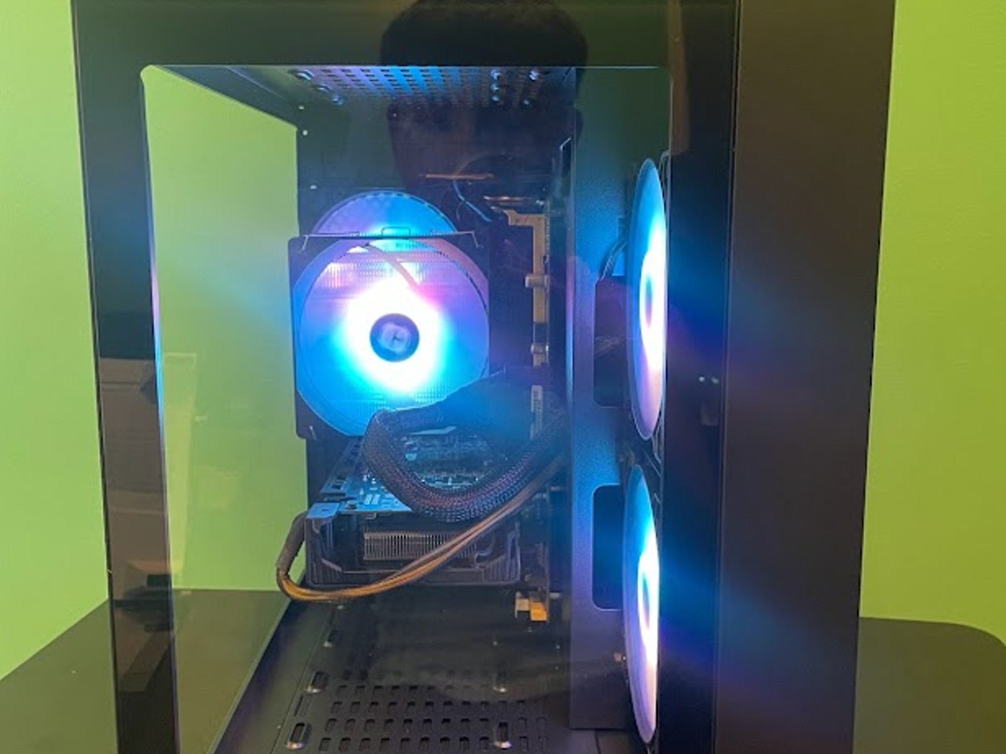 GLASSY Black Gaming PC| Intel i5 / Amd RX470 / 8GB / 500GB SSD Win 10 Pro WiFi