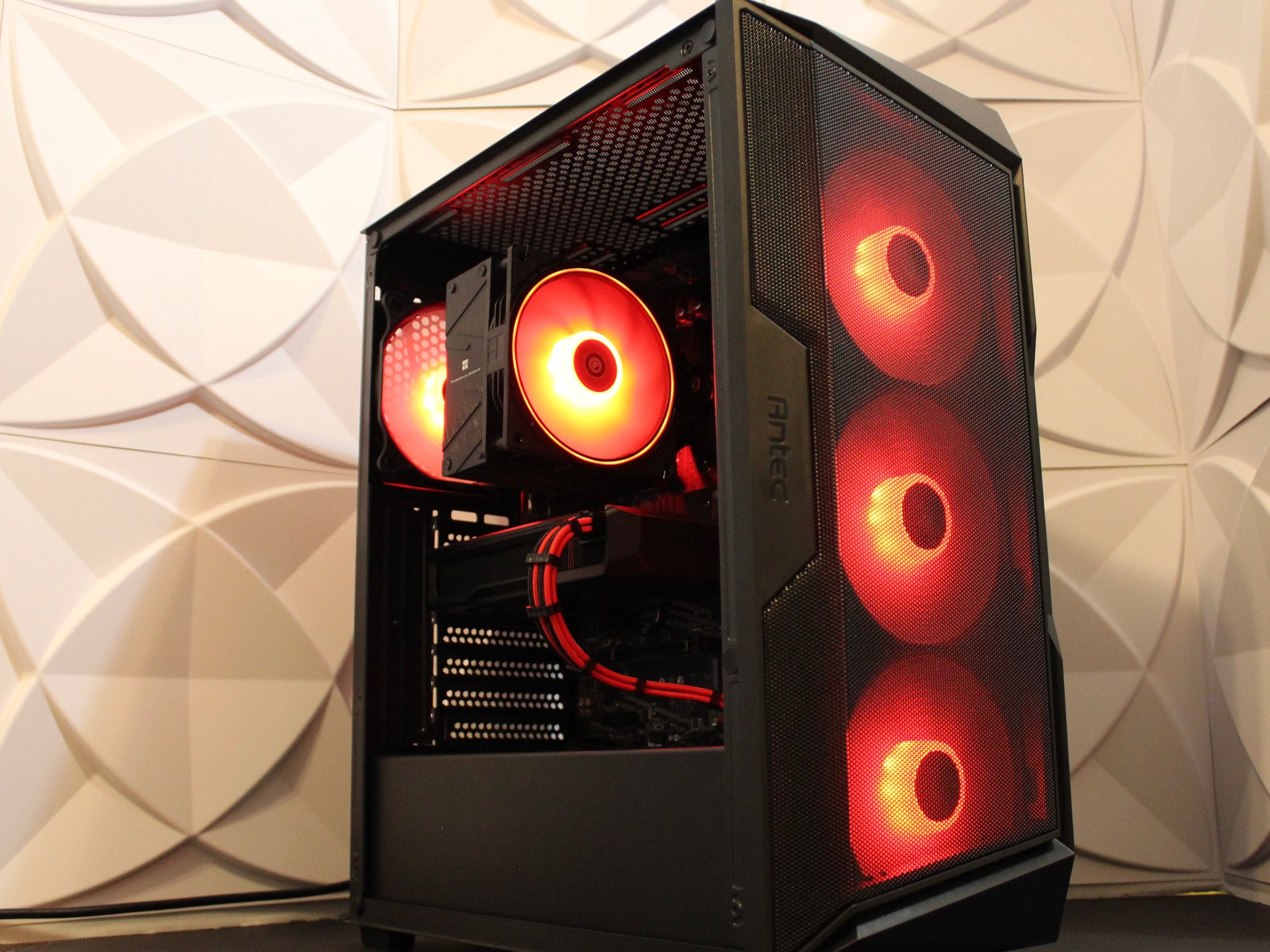 ♦️ Red 7 ♦️ Ryzen 7 | RX 7600 8GB | 16GB DDR4 | 1TB M.2 | W11 + WiFi |