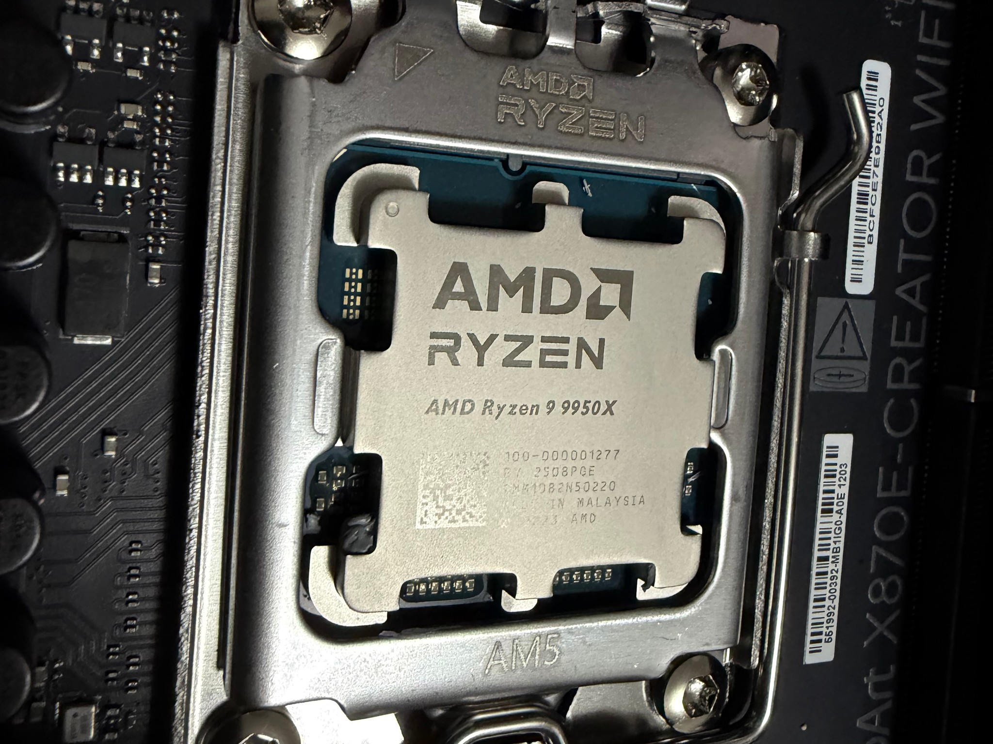 Asus x870e ProArt Ryzen 9950x 96db DDR5 bundle