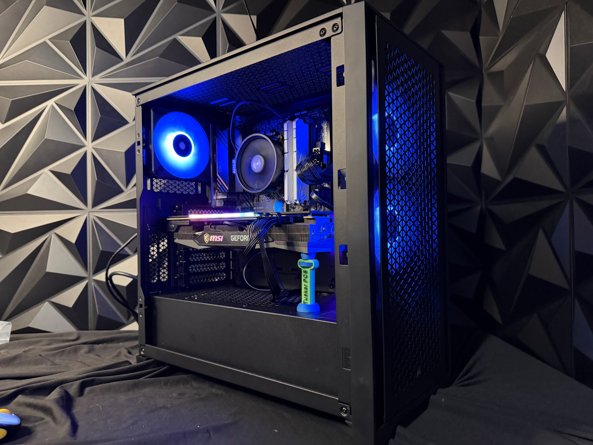 ⚡🖤 The Dark & Stormy 🌩️💨 Ryzen 5 5500| RTX 3070| 32 GB DDR4| 1 TB NVMe