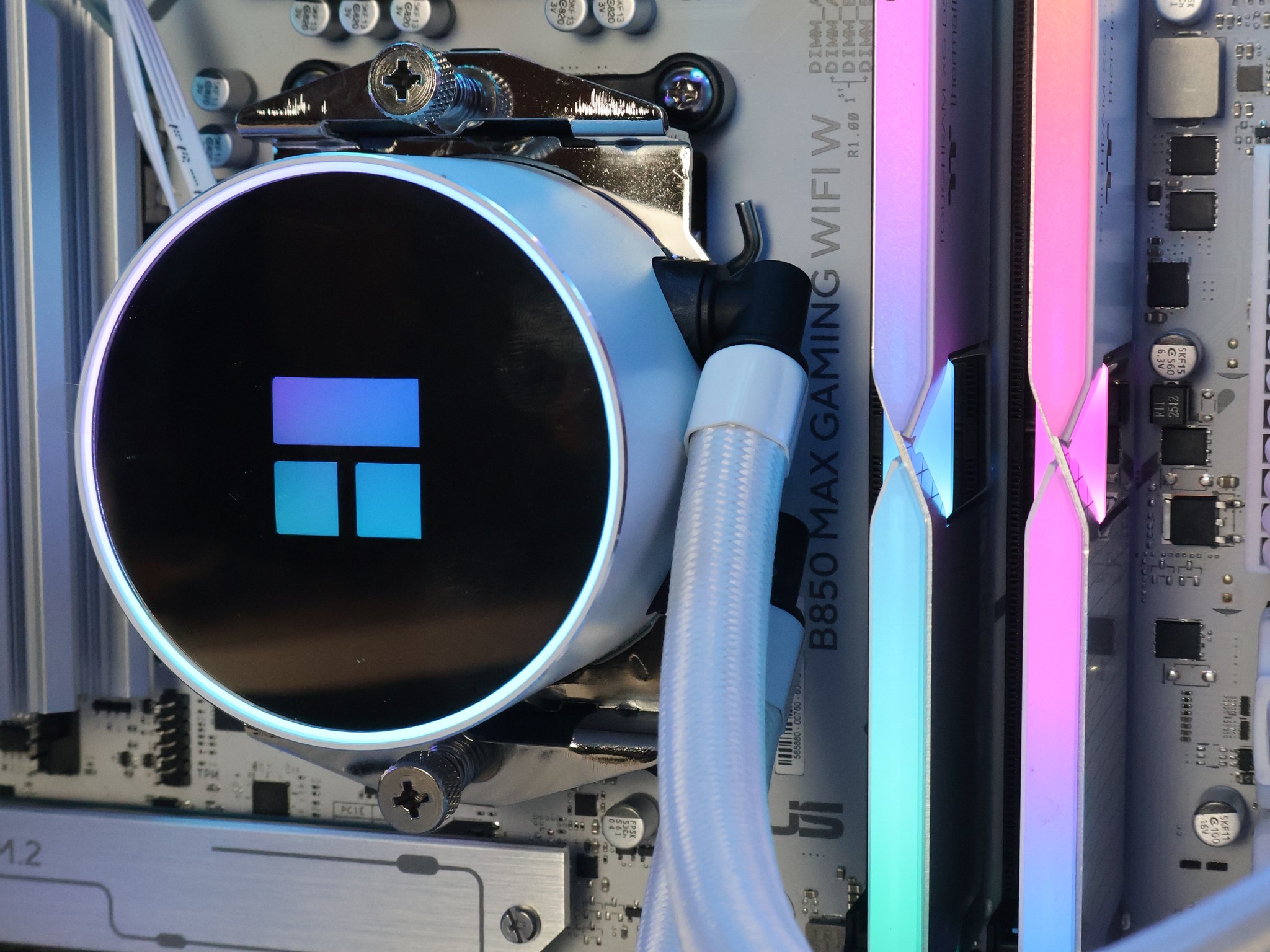 ⚪ Ryzen 7 7800X3D/RX 7900XTX 24GB Gaming/Streaming PC ⚪