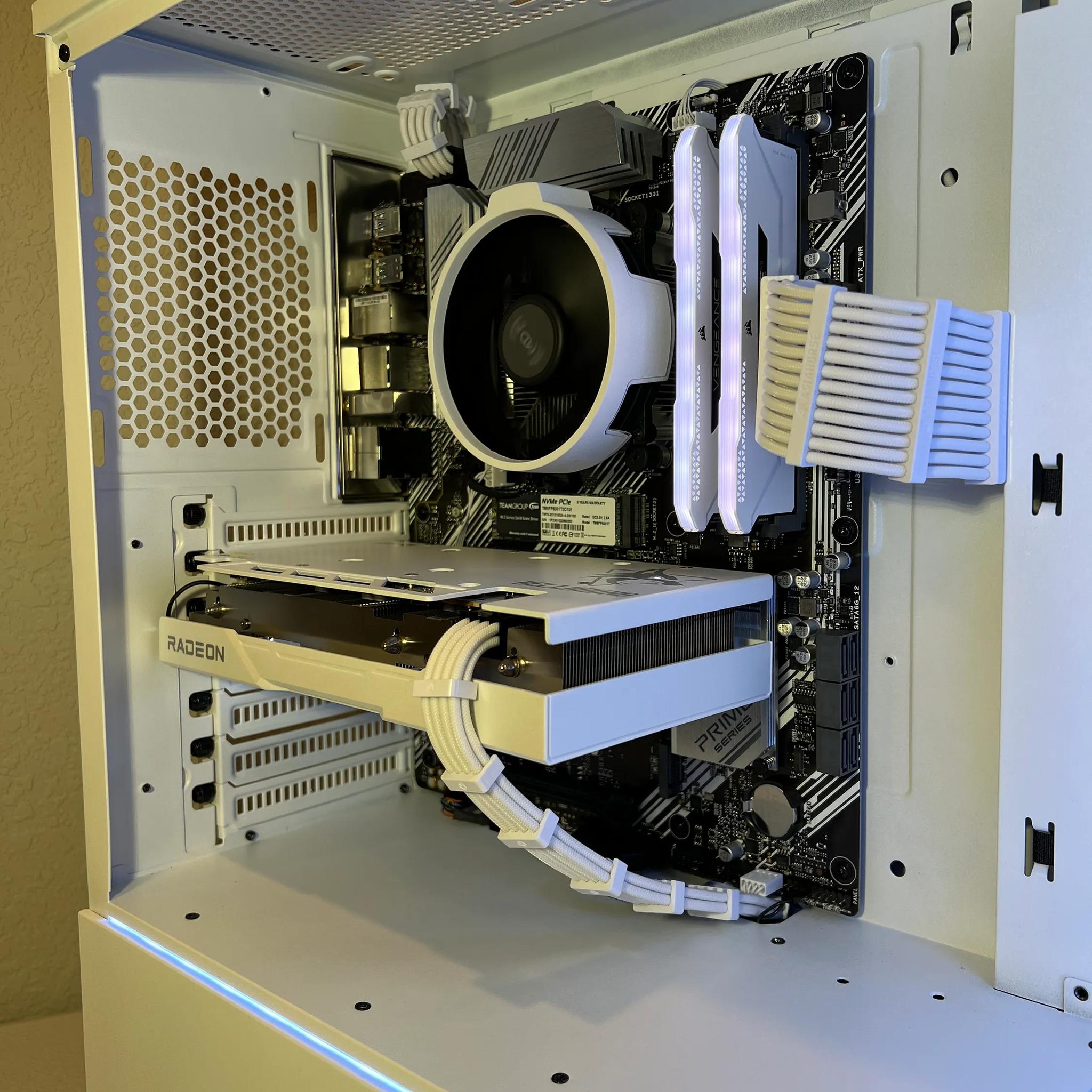 Ryzen 5 5600 | AMD Radeon RX 6650XT | White Theme Gaming PC